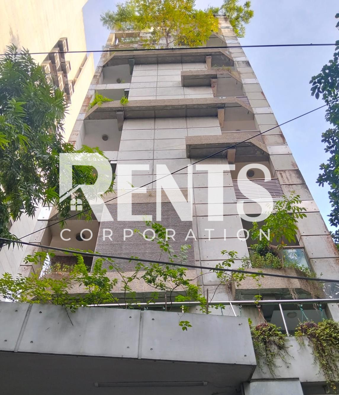 Villa on Hollywood Boulevard