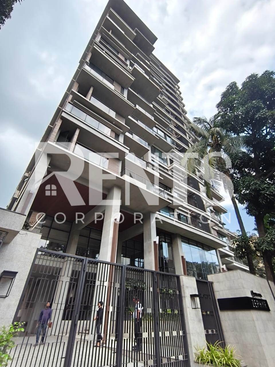 Villa on Hollywood Boulevard