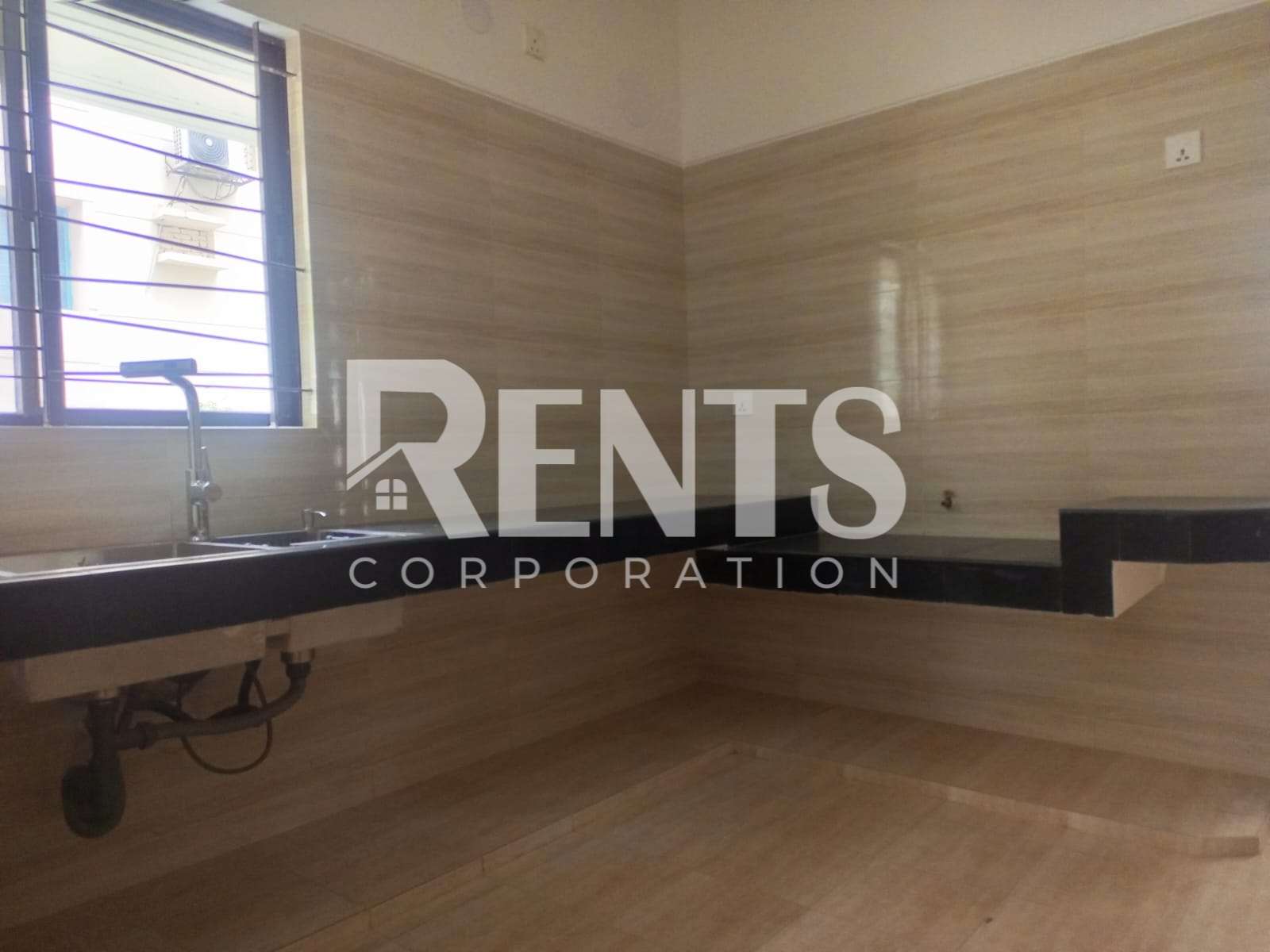 Villa on Hollywood Boulevard