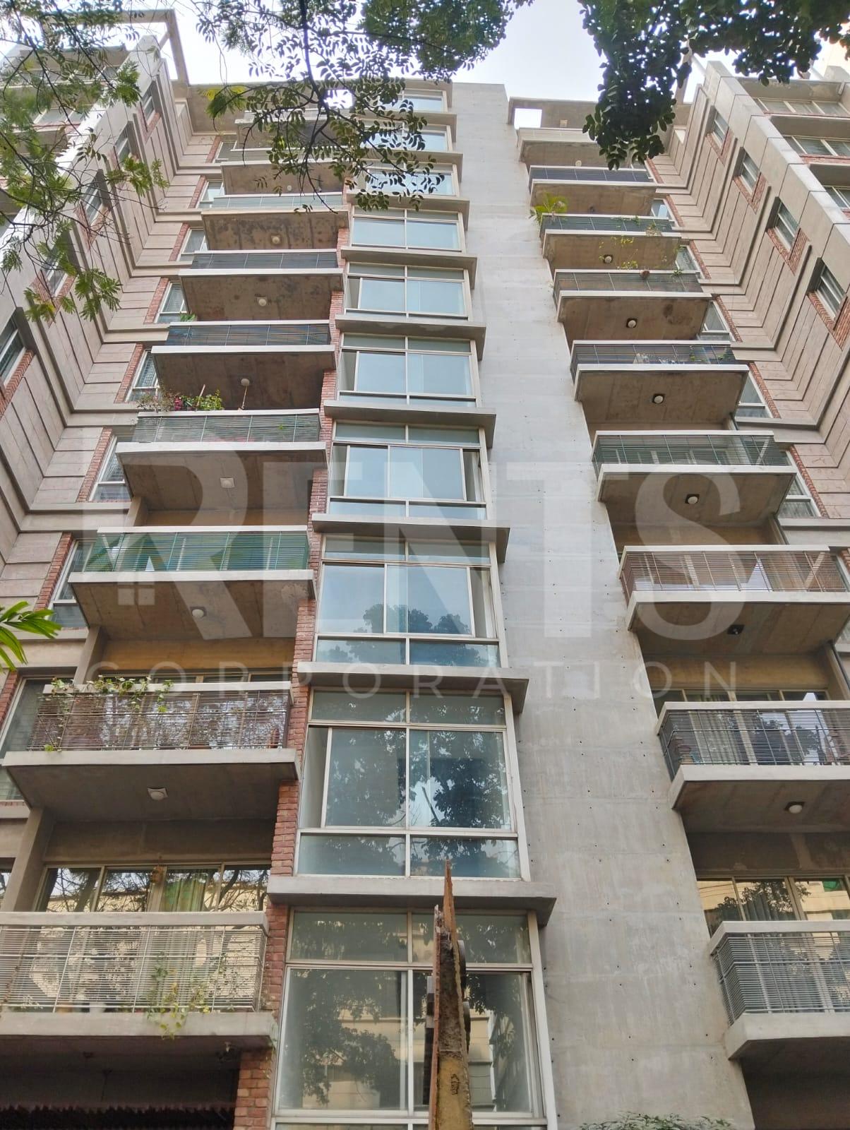 Villa on Hollywood Boulevard