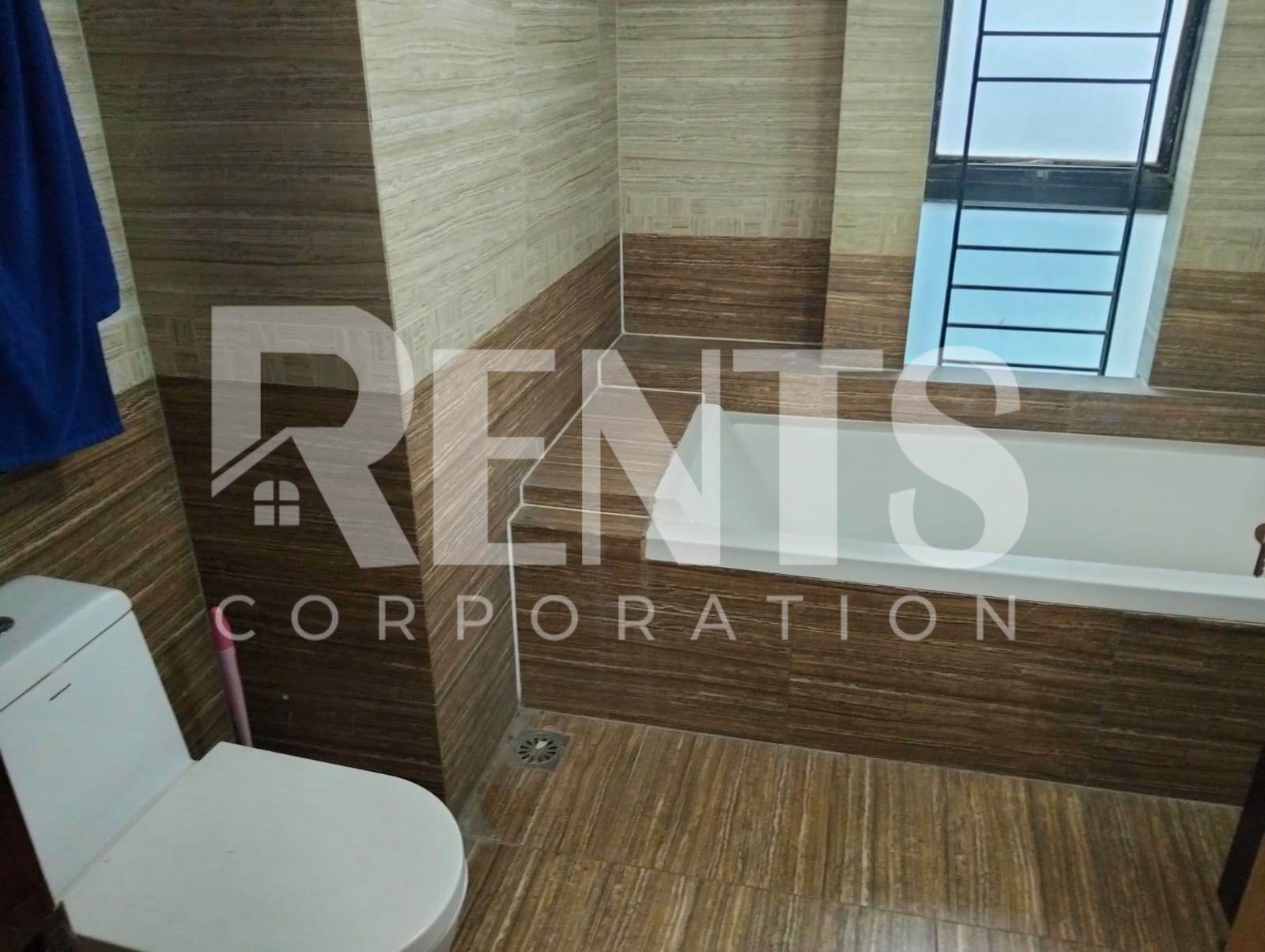 Villa on Hollywood Boulevard