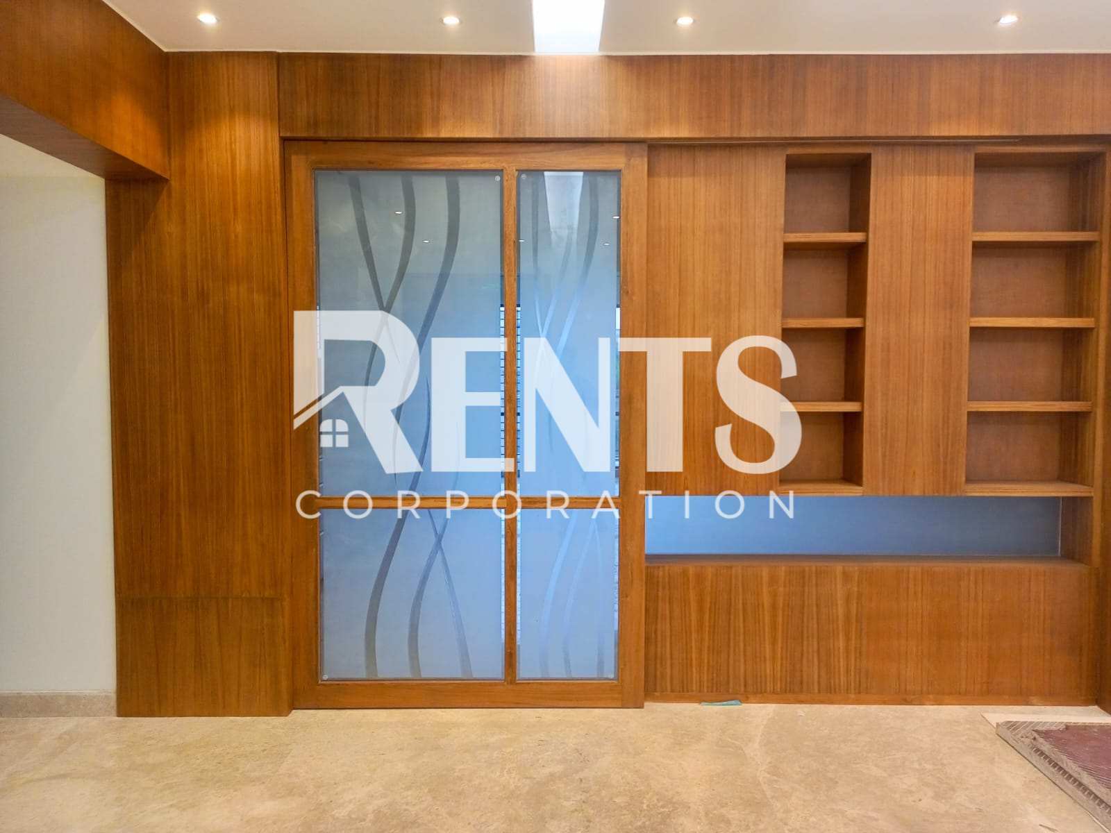 Villa on Hollywood Boulevard