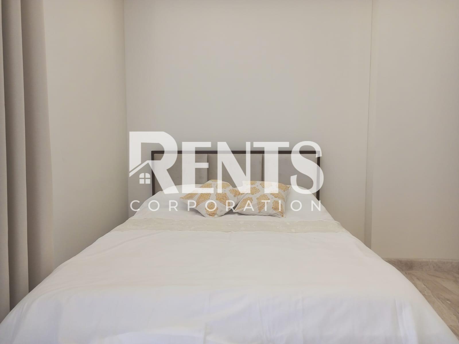 Villa on Hollywood Boulevard