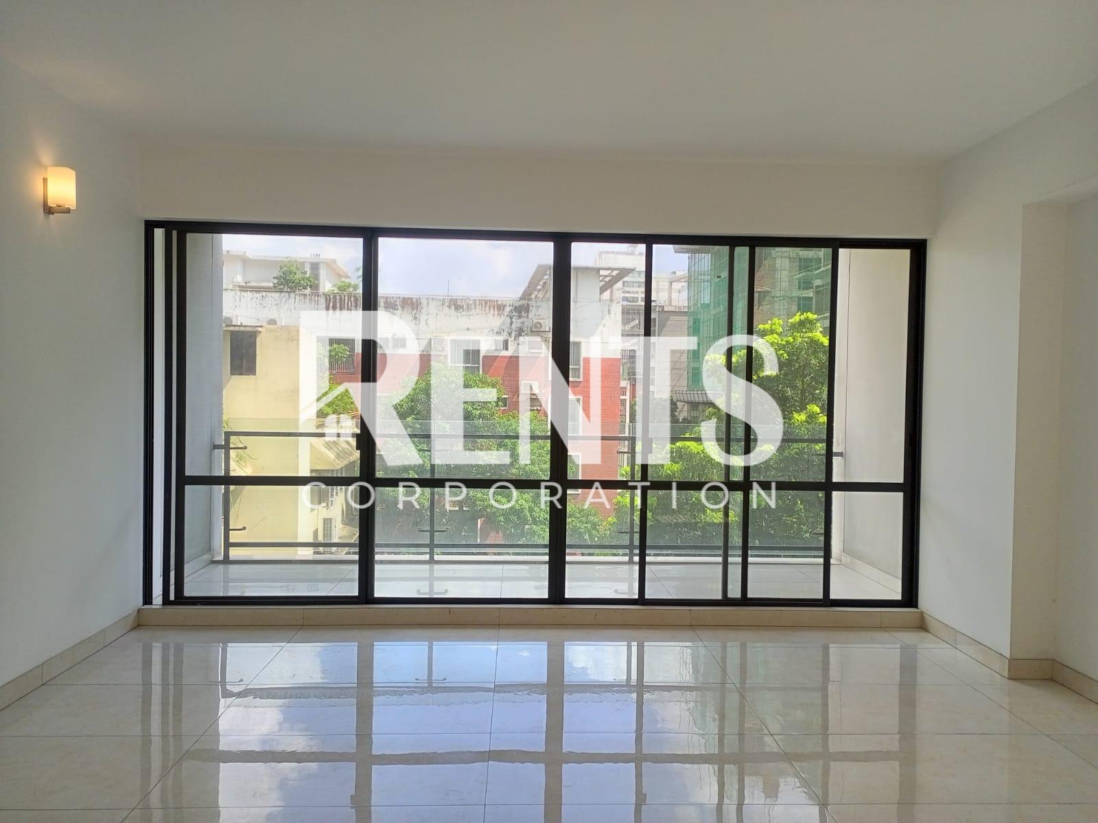 Villa on Hollywood Boulevard