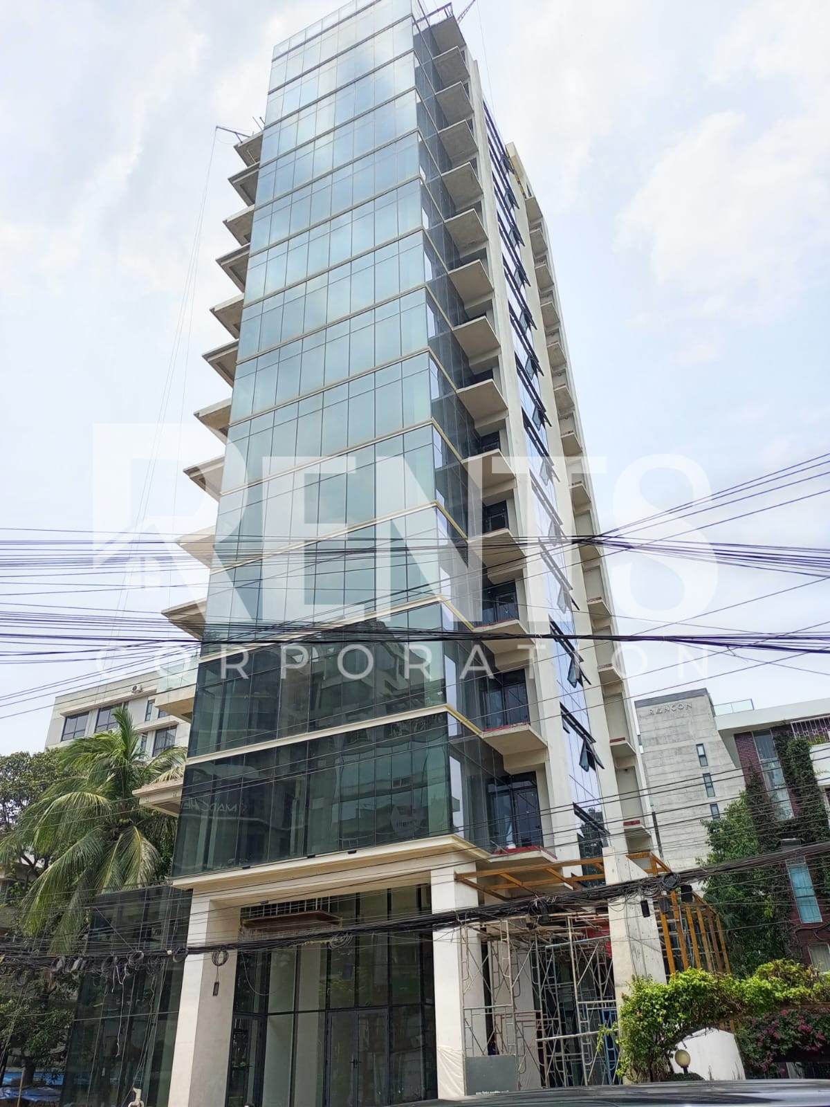 Villa on Hollywood Boulevard