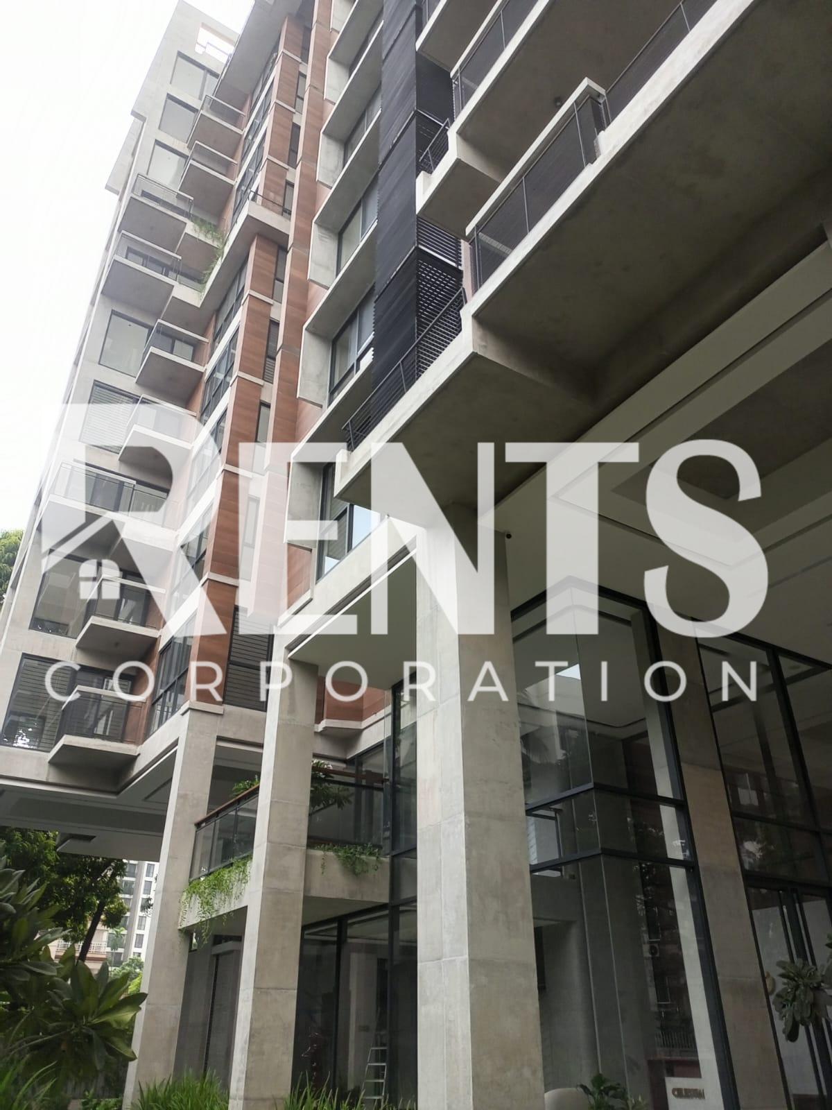 Villa on Hollywood Boulevard