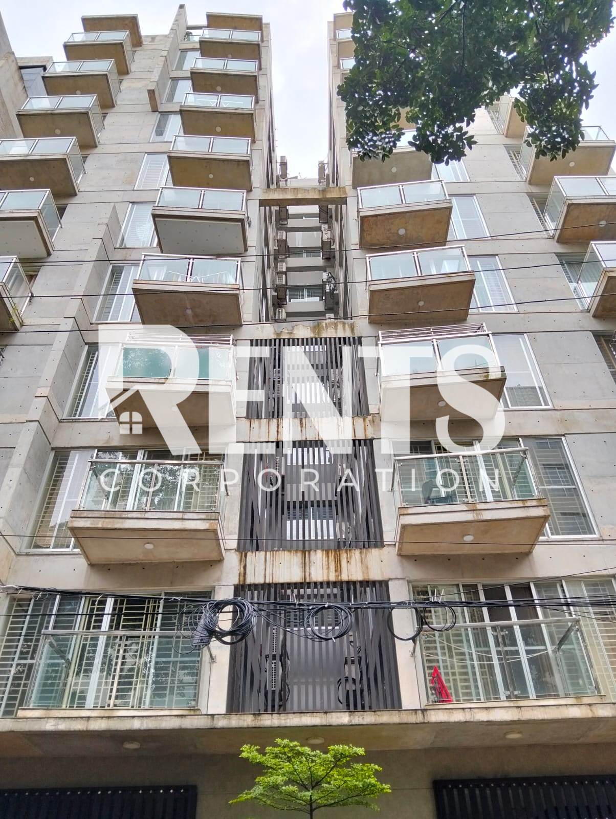 Villa on Hollywood Boulevard