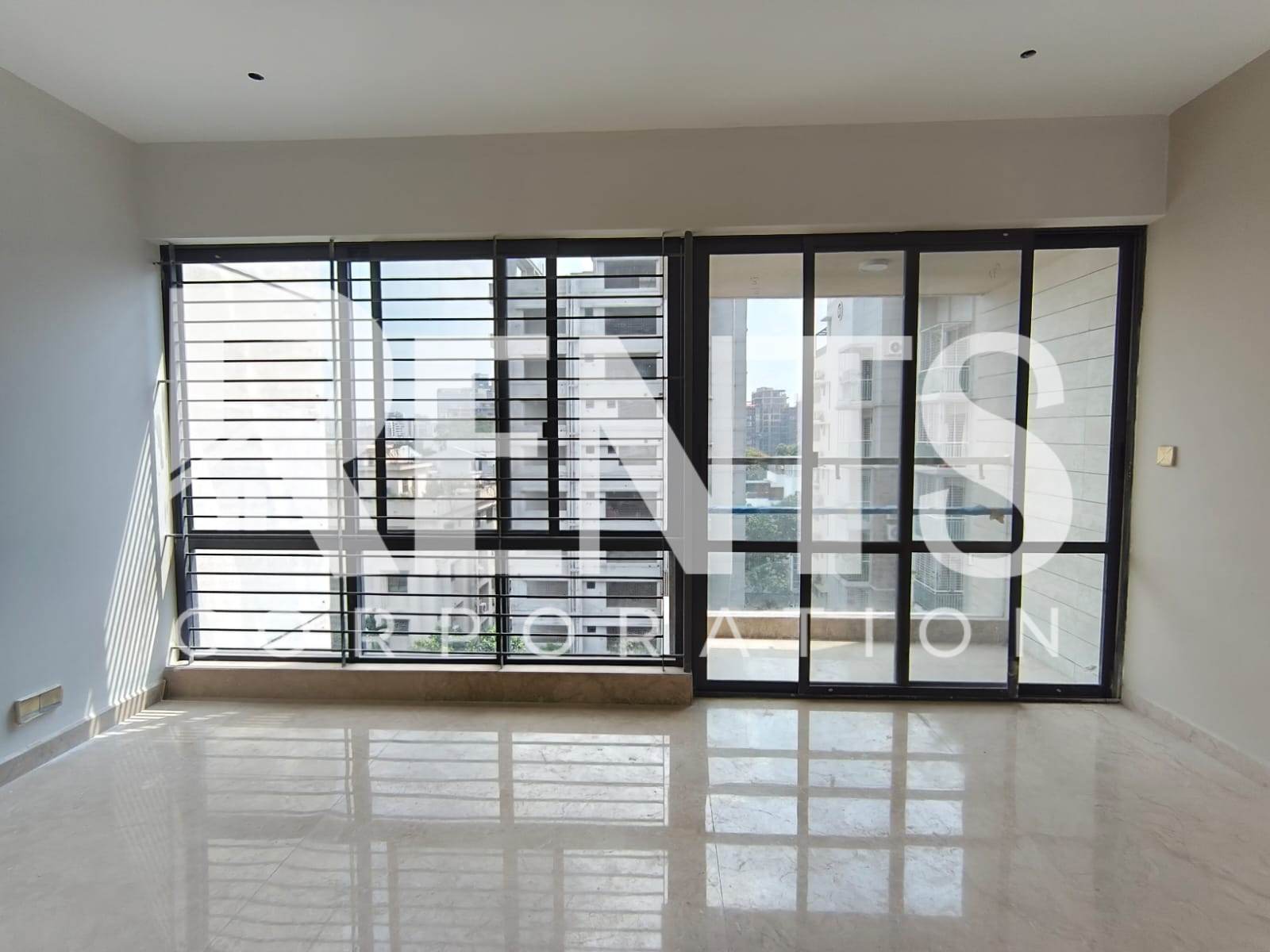 Villa on Hollywood Boulevard