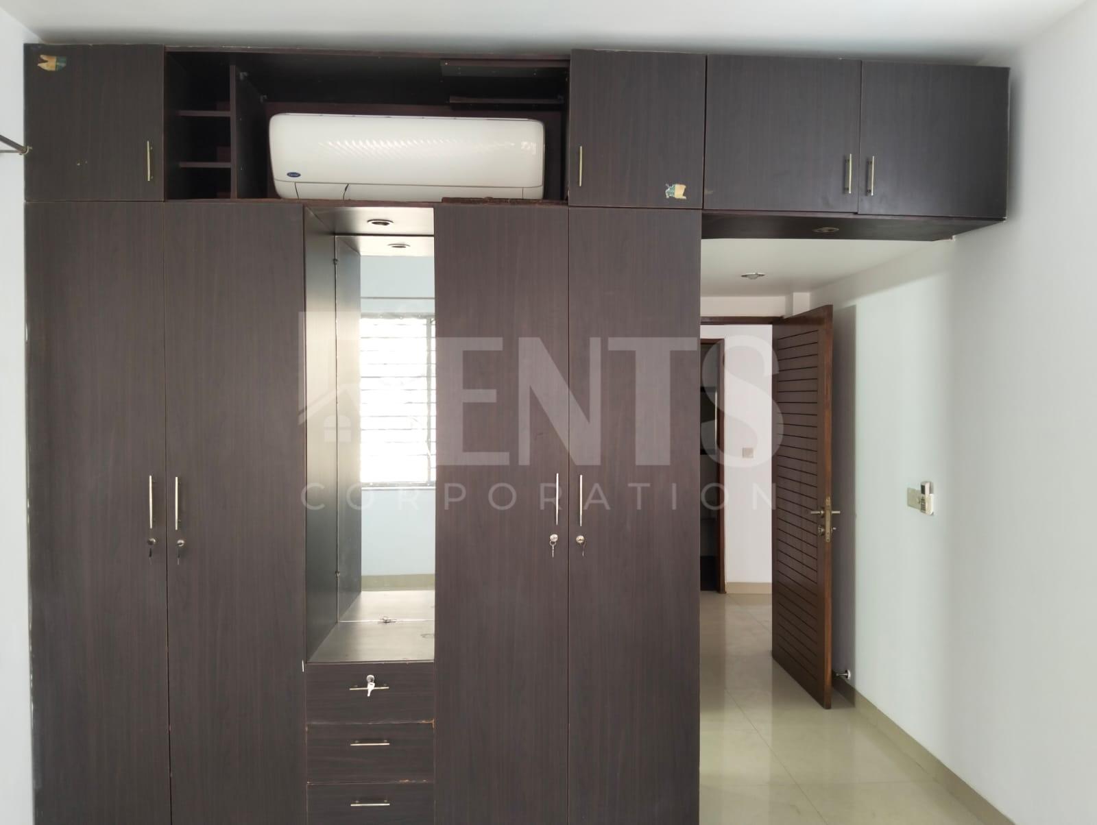 Villa on Hollywood Boulevard