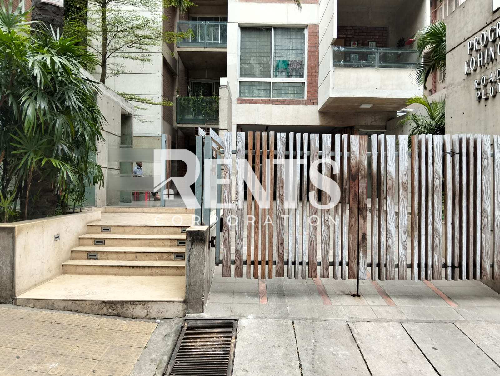 Villa on Hollywood Boulevard