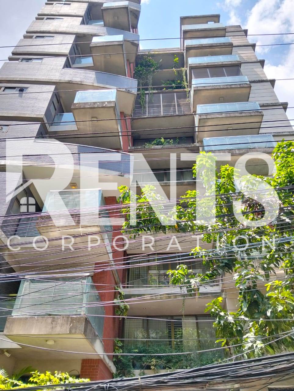 Villa on Hollywood Boulevard