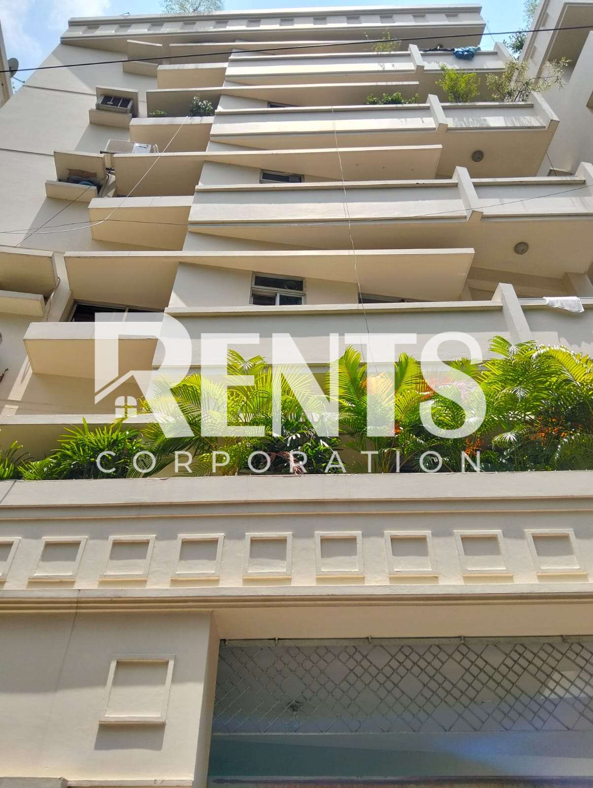 Villa on Hollywood Boulevard