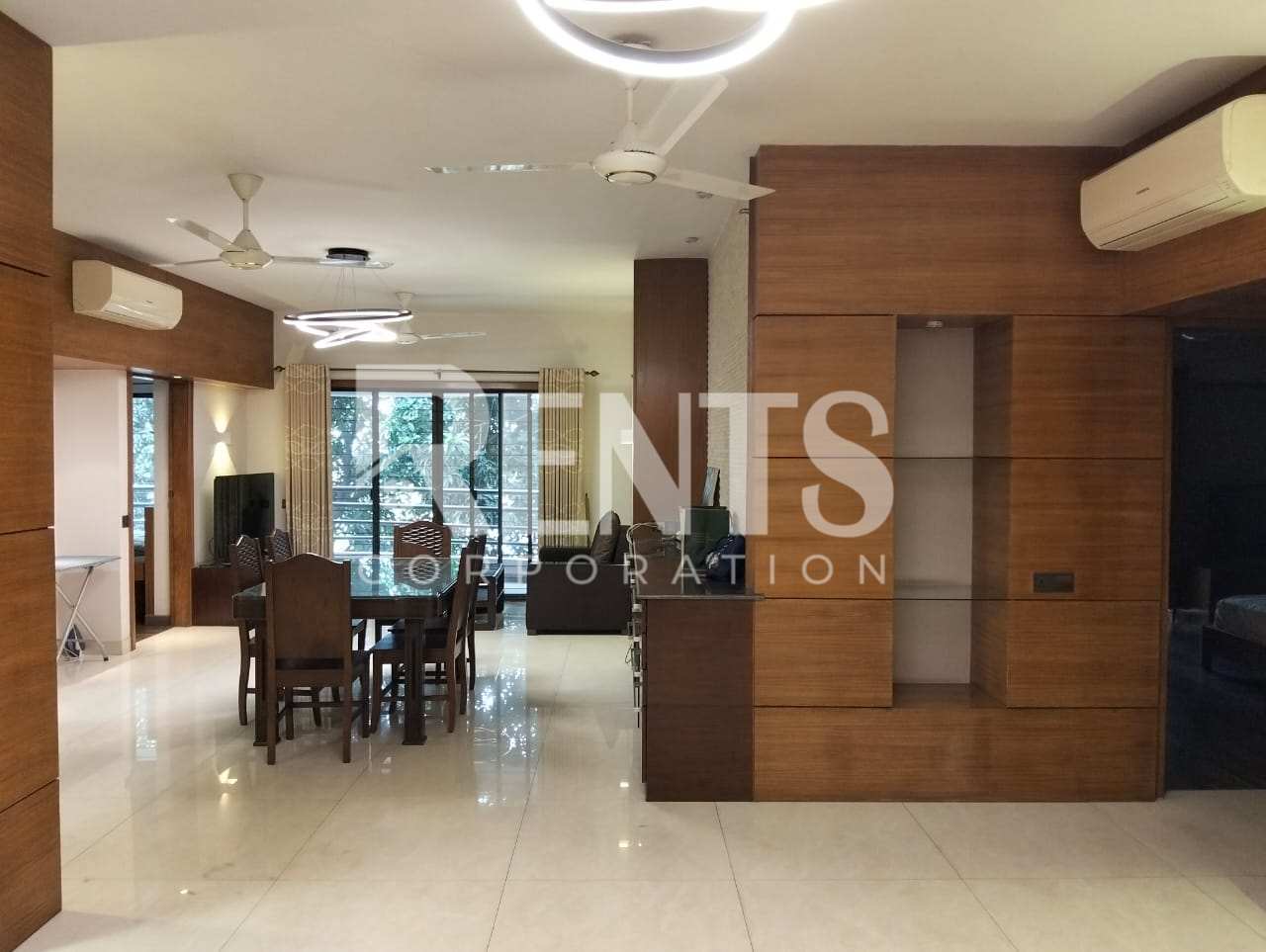 Villa on Hollywood Boulevard