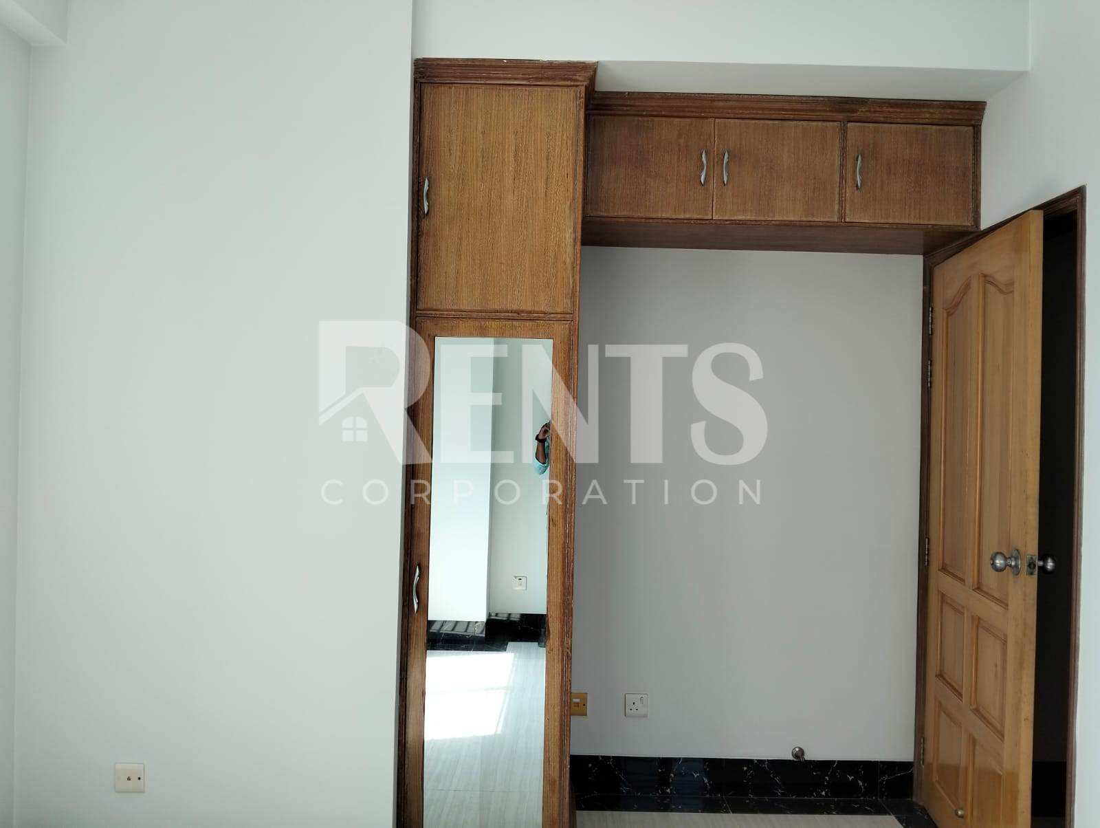 Villa on Hollywood Boulevard