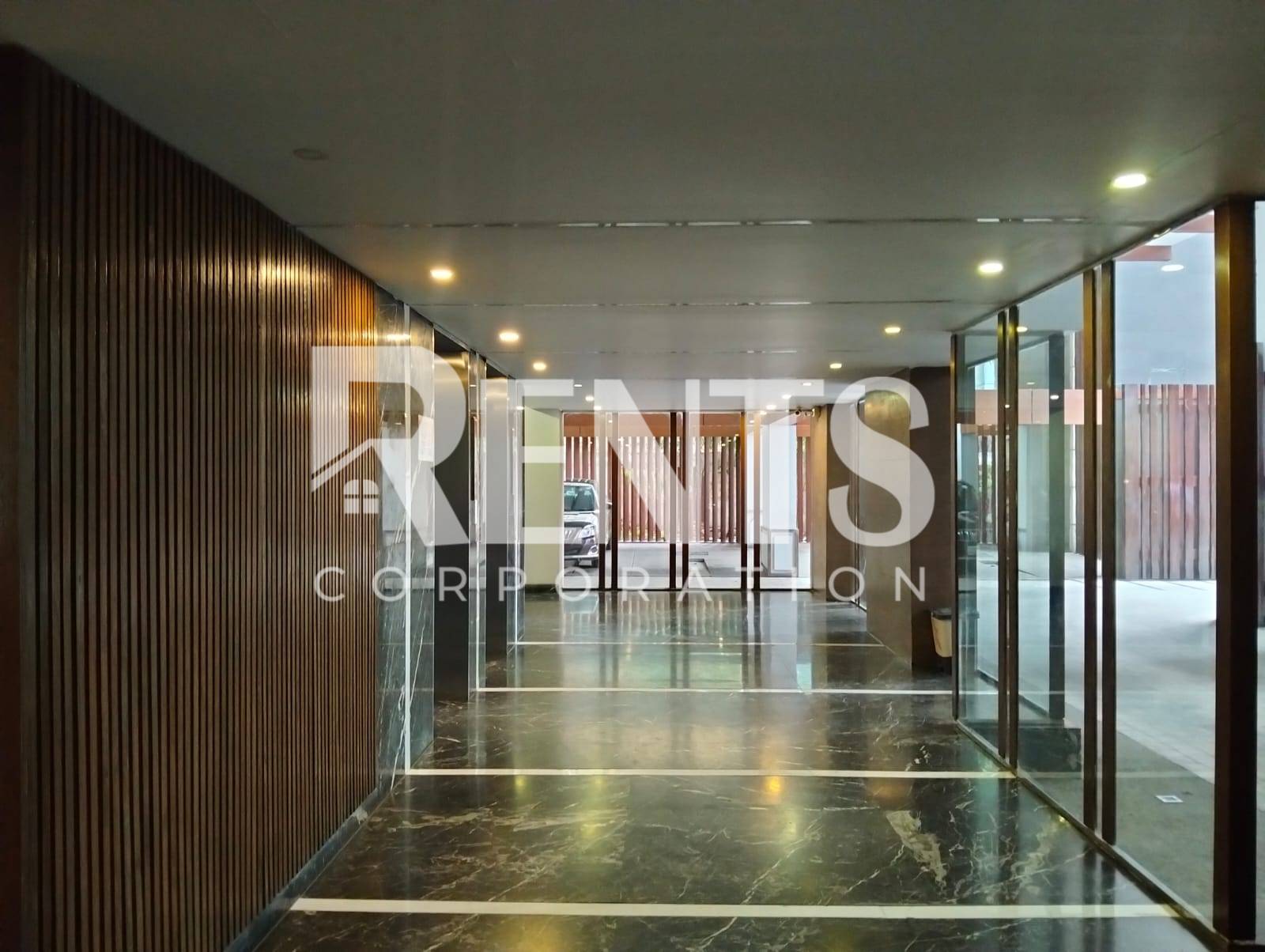 Villa on Hollywood Boulevard