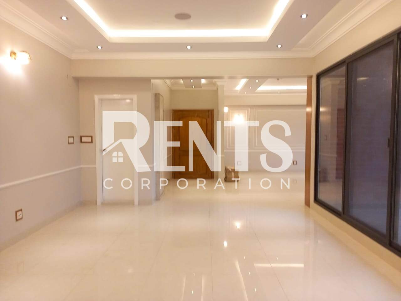 Villa on Hollywood Boulevard