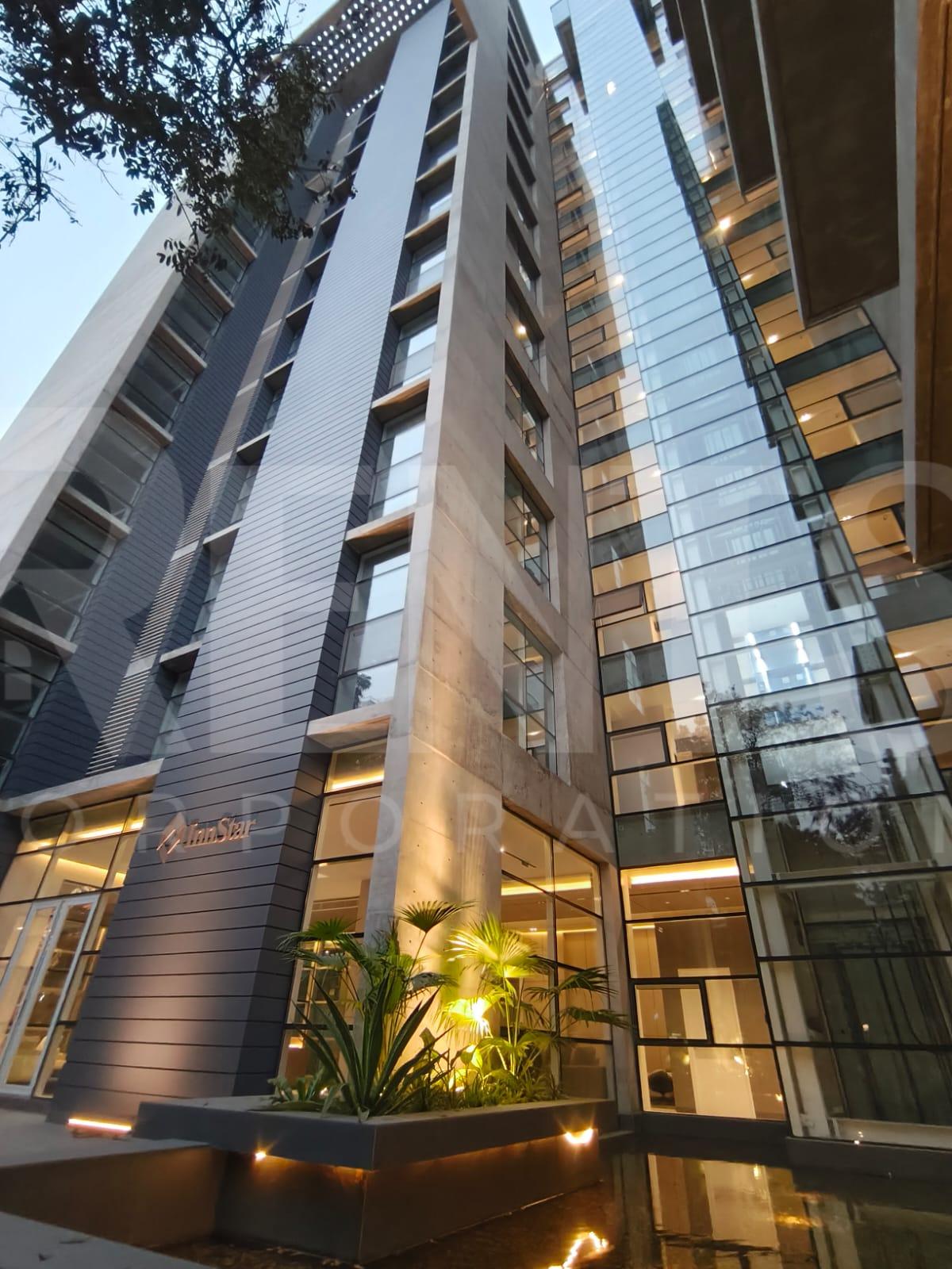 Villa on Hollywood Boulevard