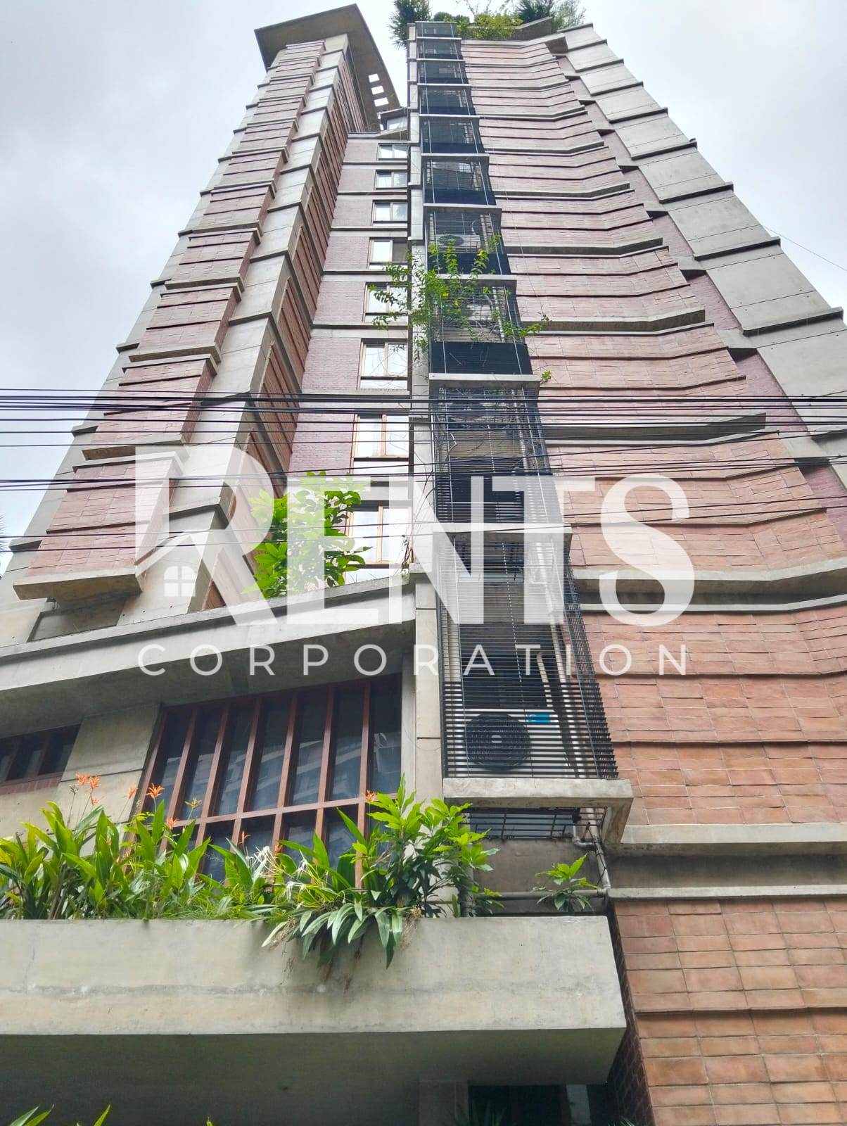 Villa on Hollywood Boulevard