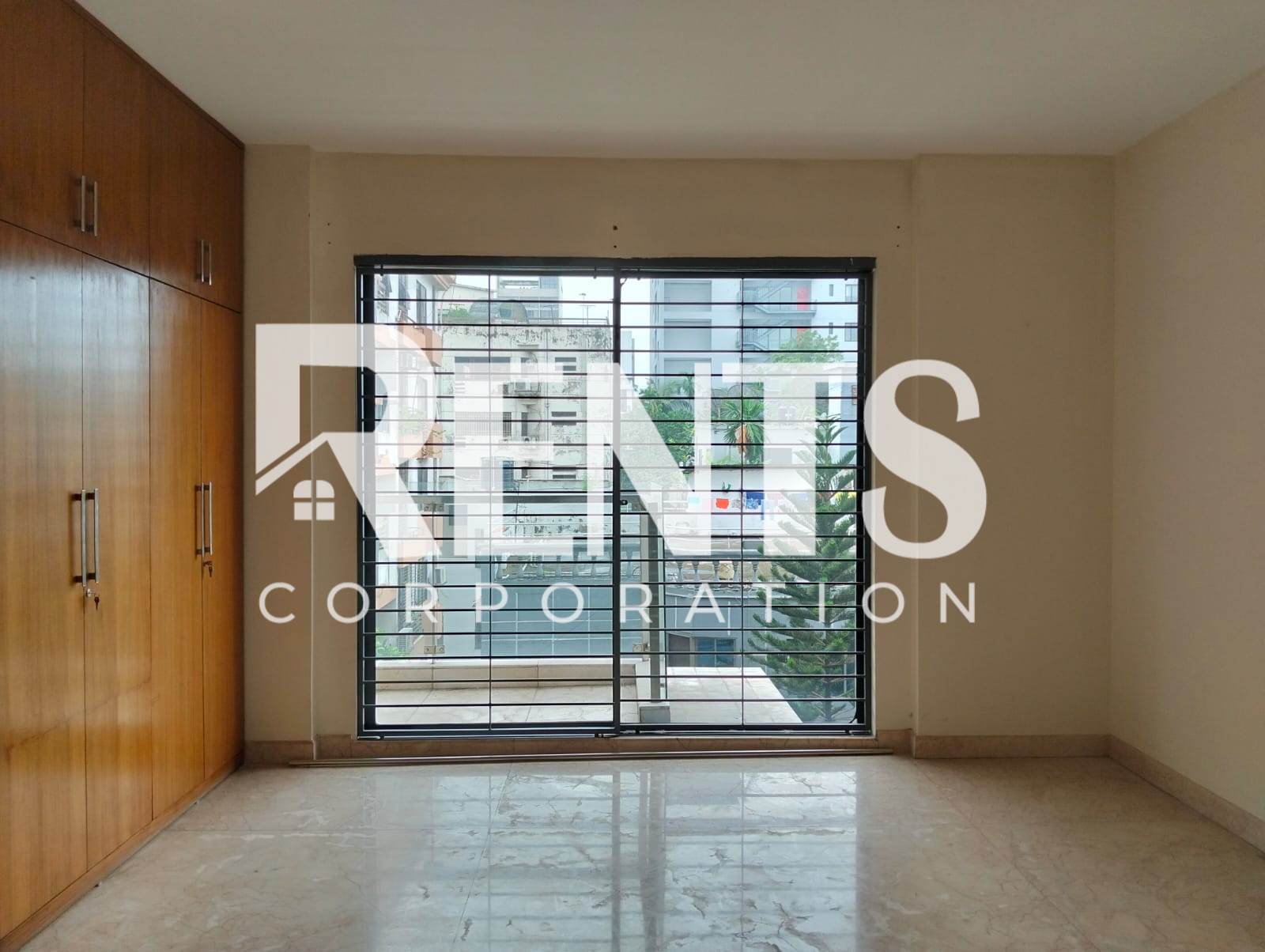 Villa on Hollywood Boulevard