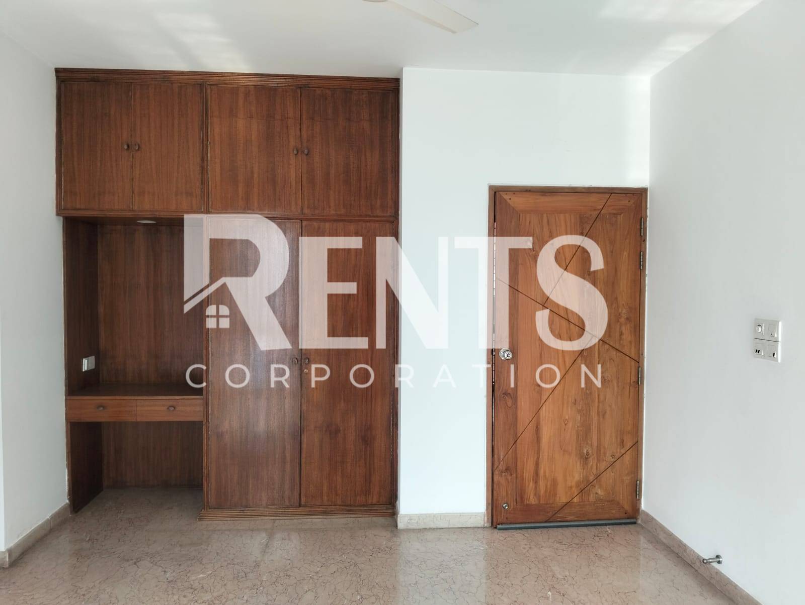 Villa on Hollywood Boulevard