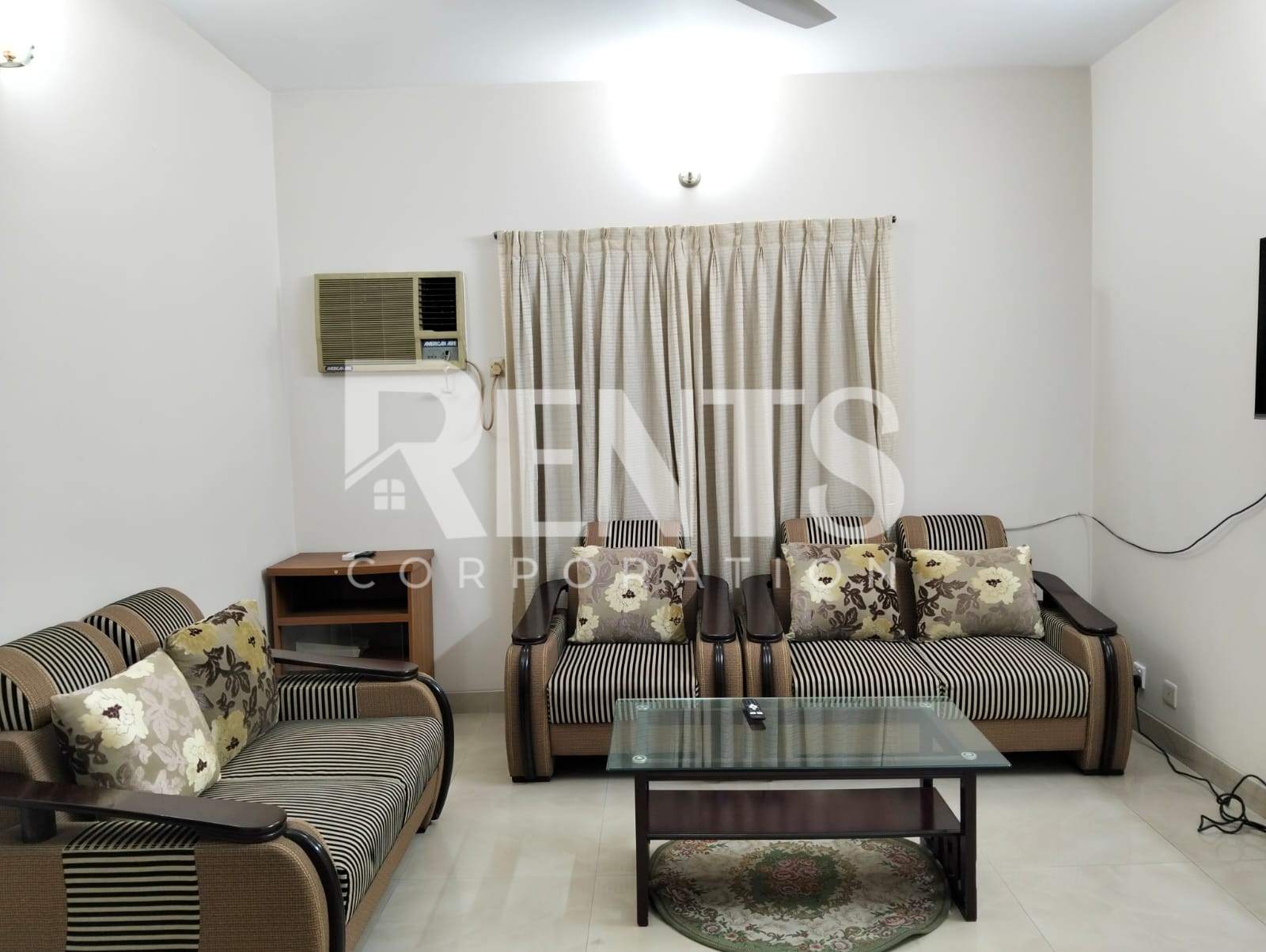 Villa on Hollywood Boulevard