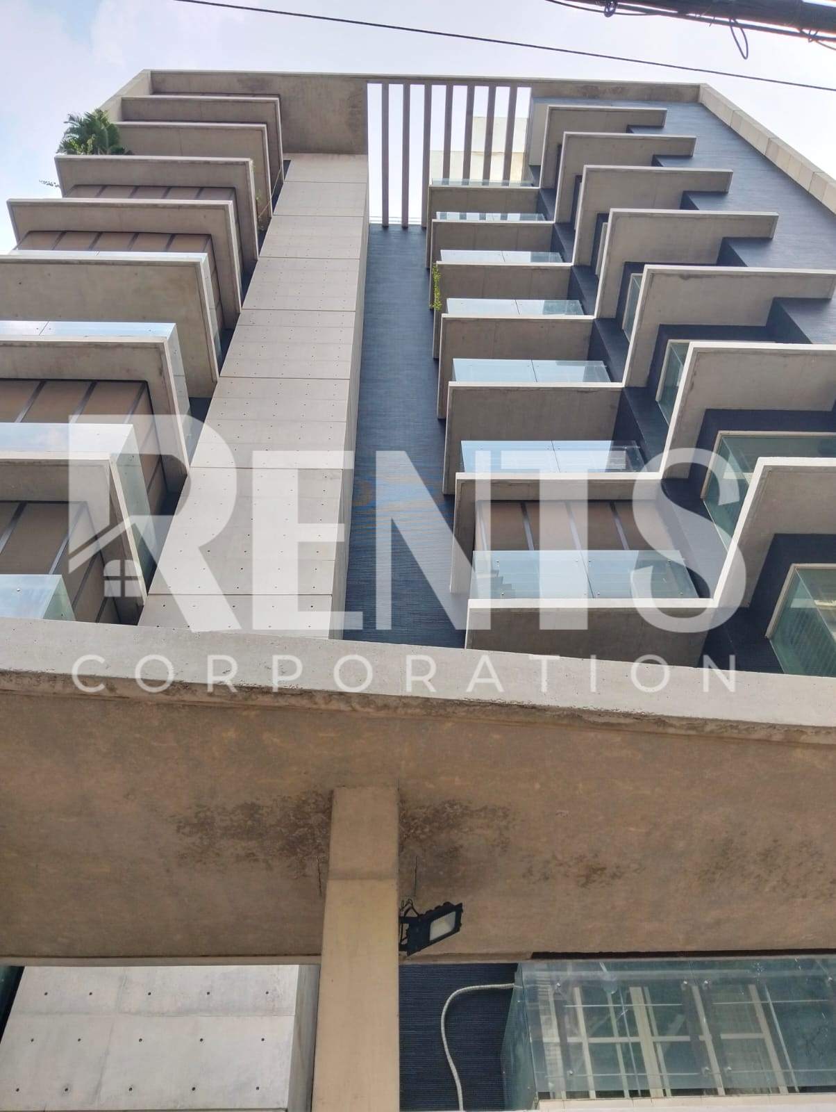 Villa on Hollywood Boulevard