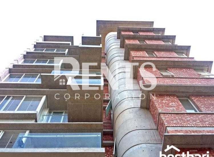 Villa on Hollywood Boulevard