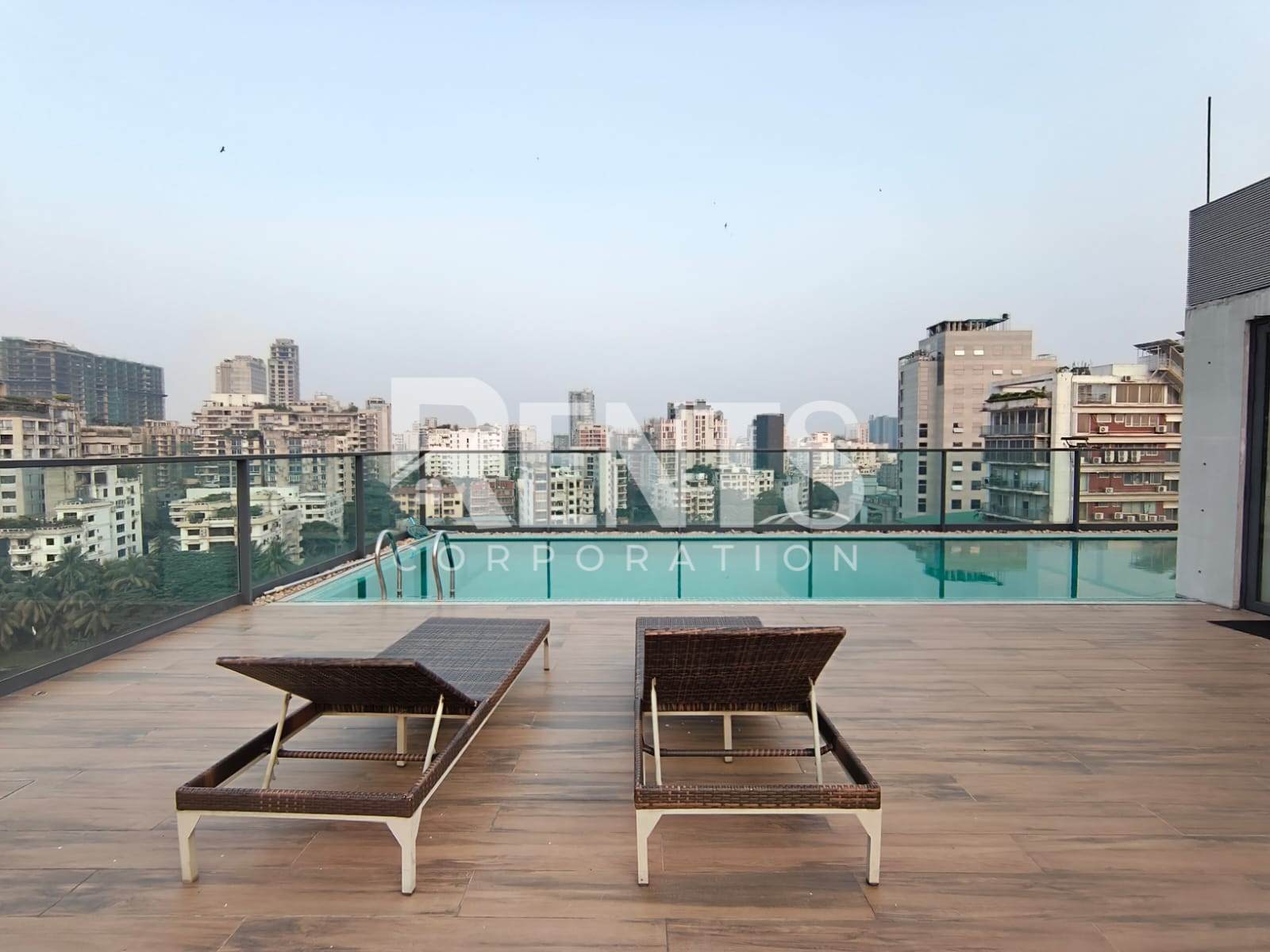 Villa on Hollywood Boulevard