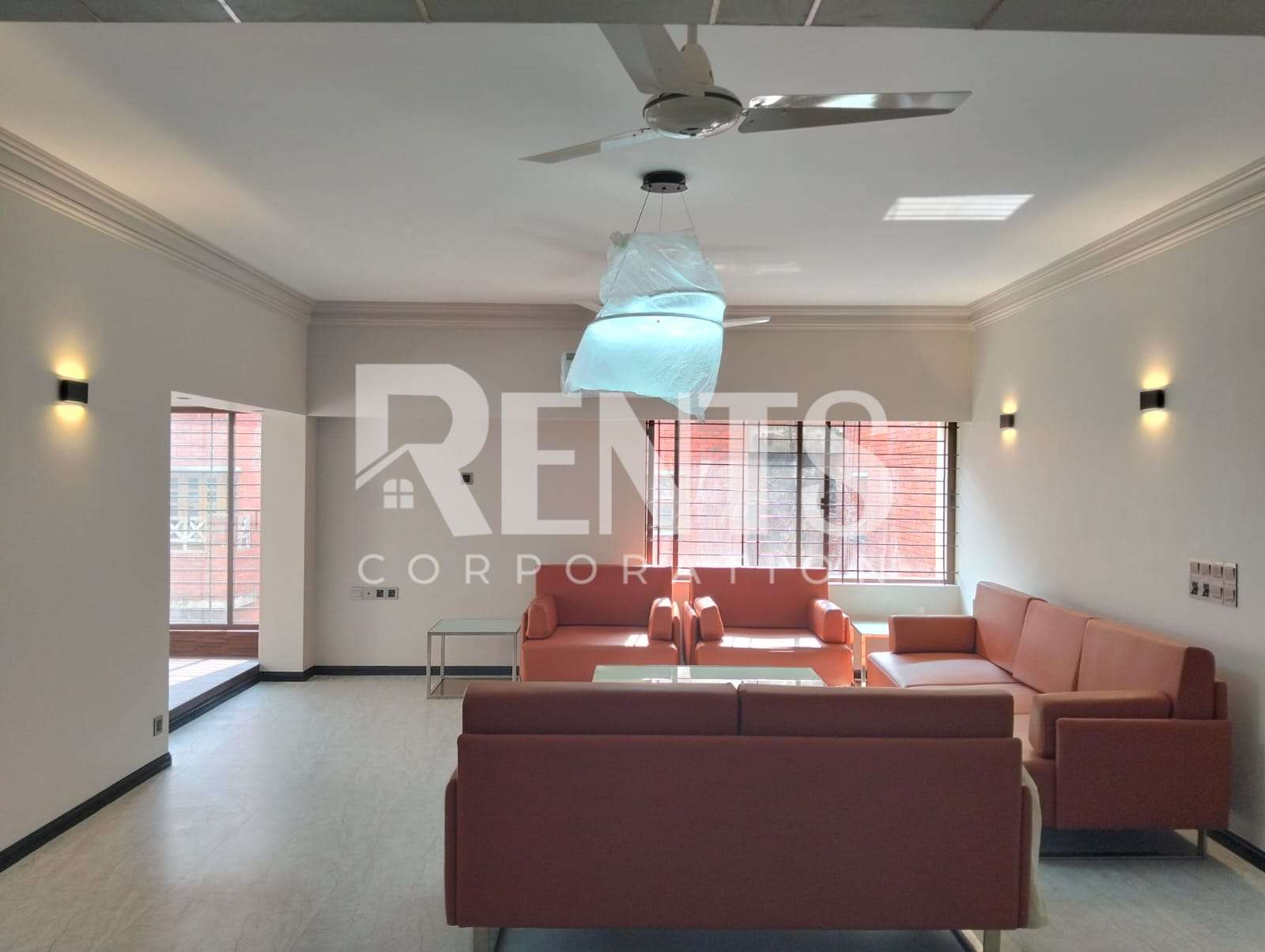 Villa on Hollywood Boulevard