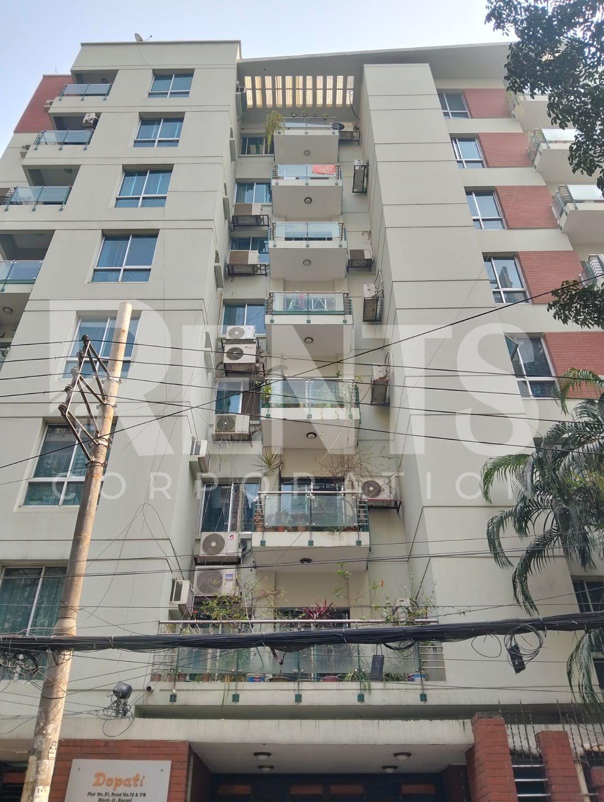 Villa on Hollywood Boulevard