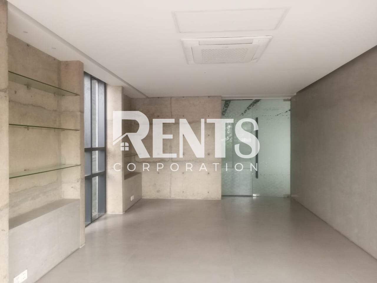 Villa on Hollywood Boulevard