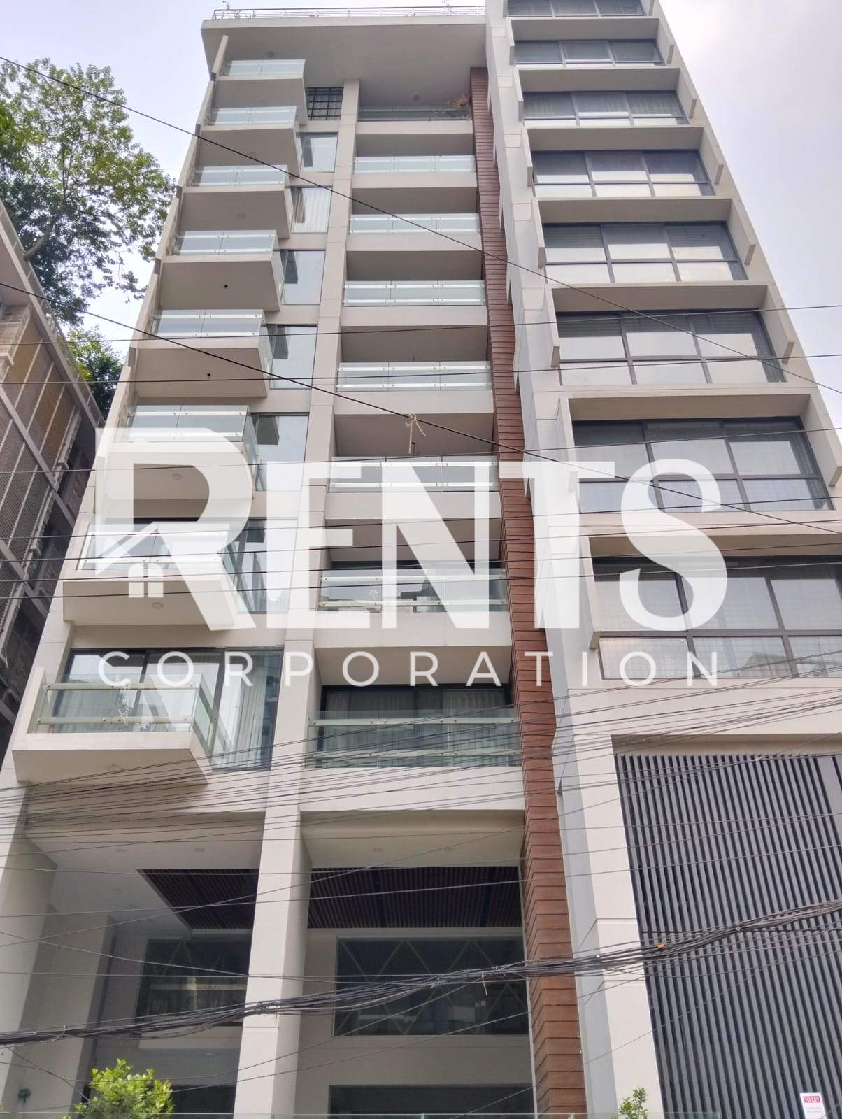 Villa on Hollywood Boulevard