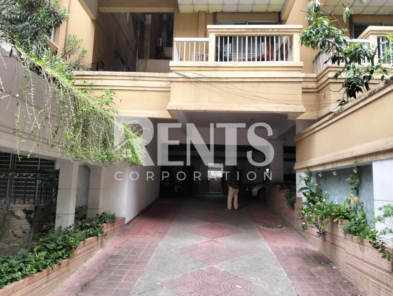 Villa on Hollywood Boulevard