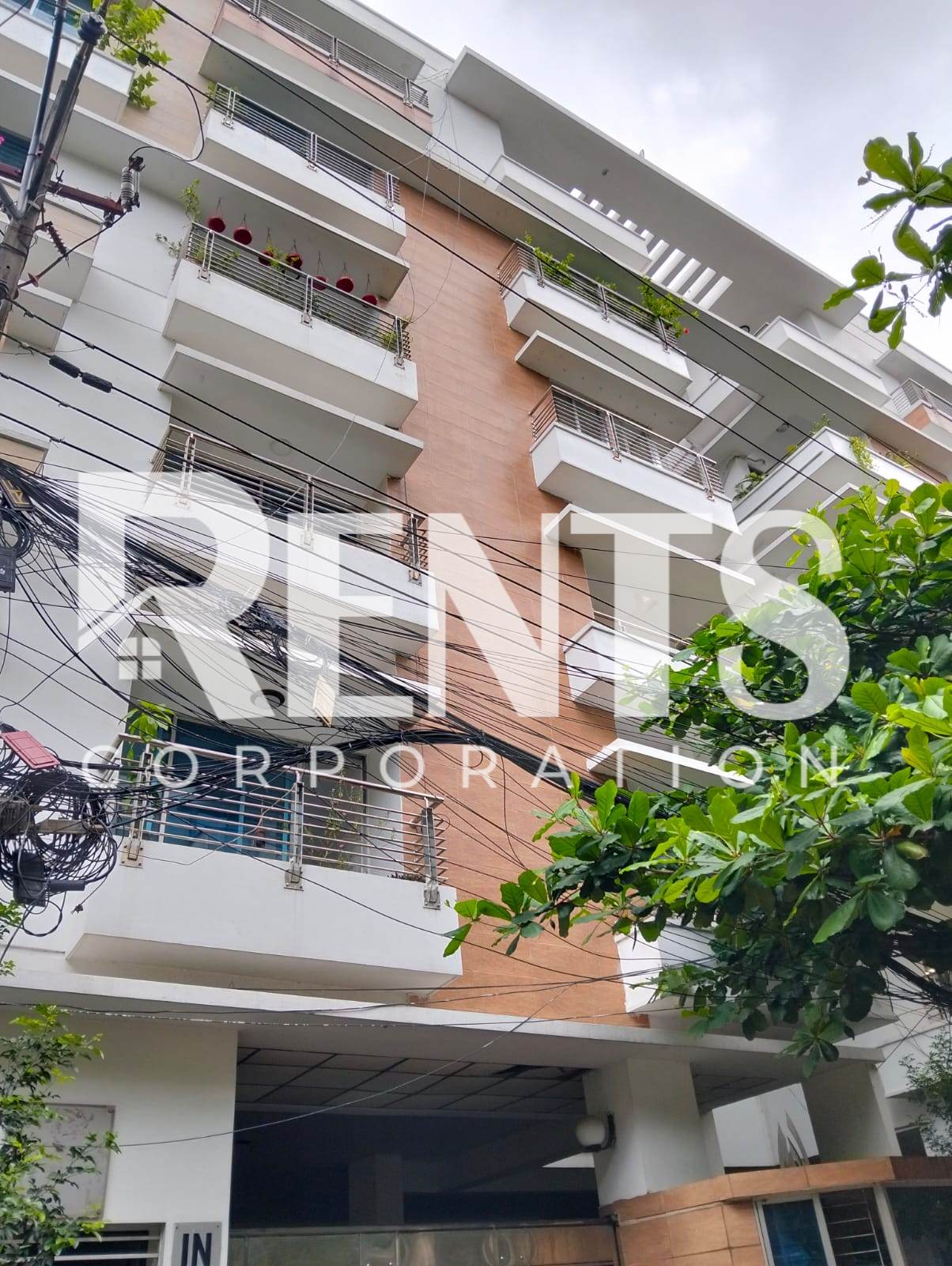 Villa on Hollywood Boulevard