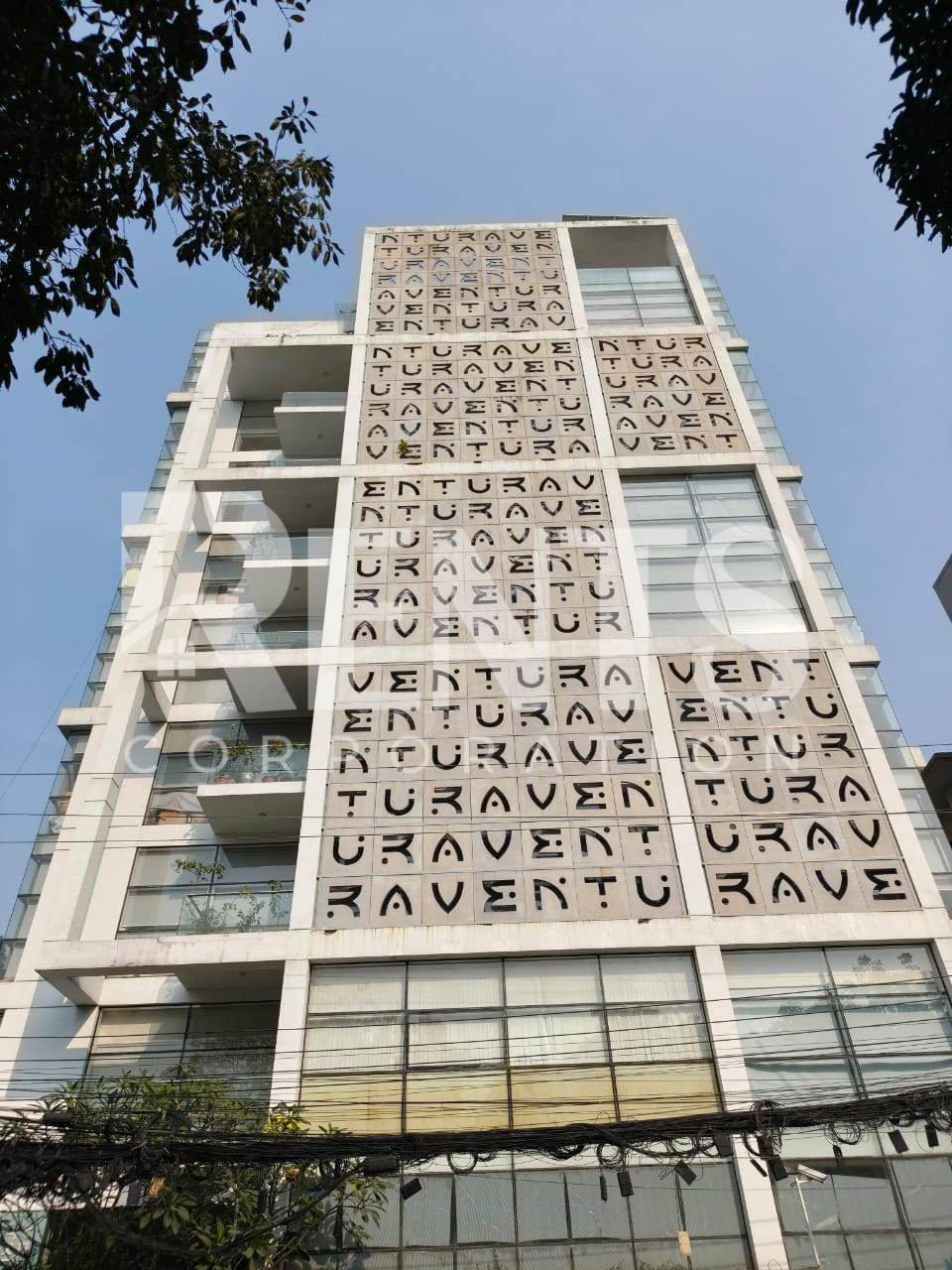 Villa on Hollywood Boulevard