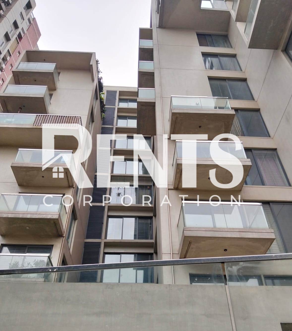 Villa on Hollywood Boulevard