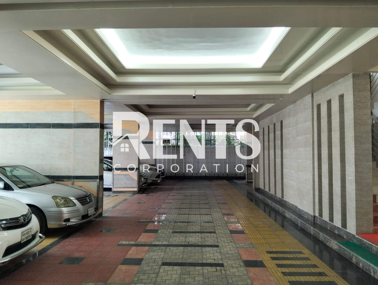 Villa on Hollywood Boulevard