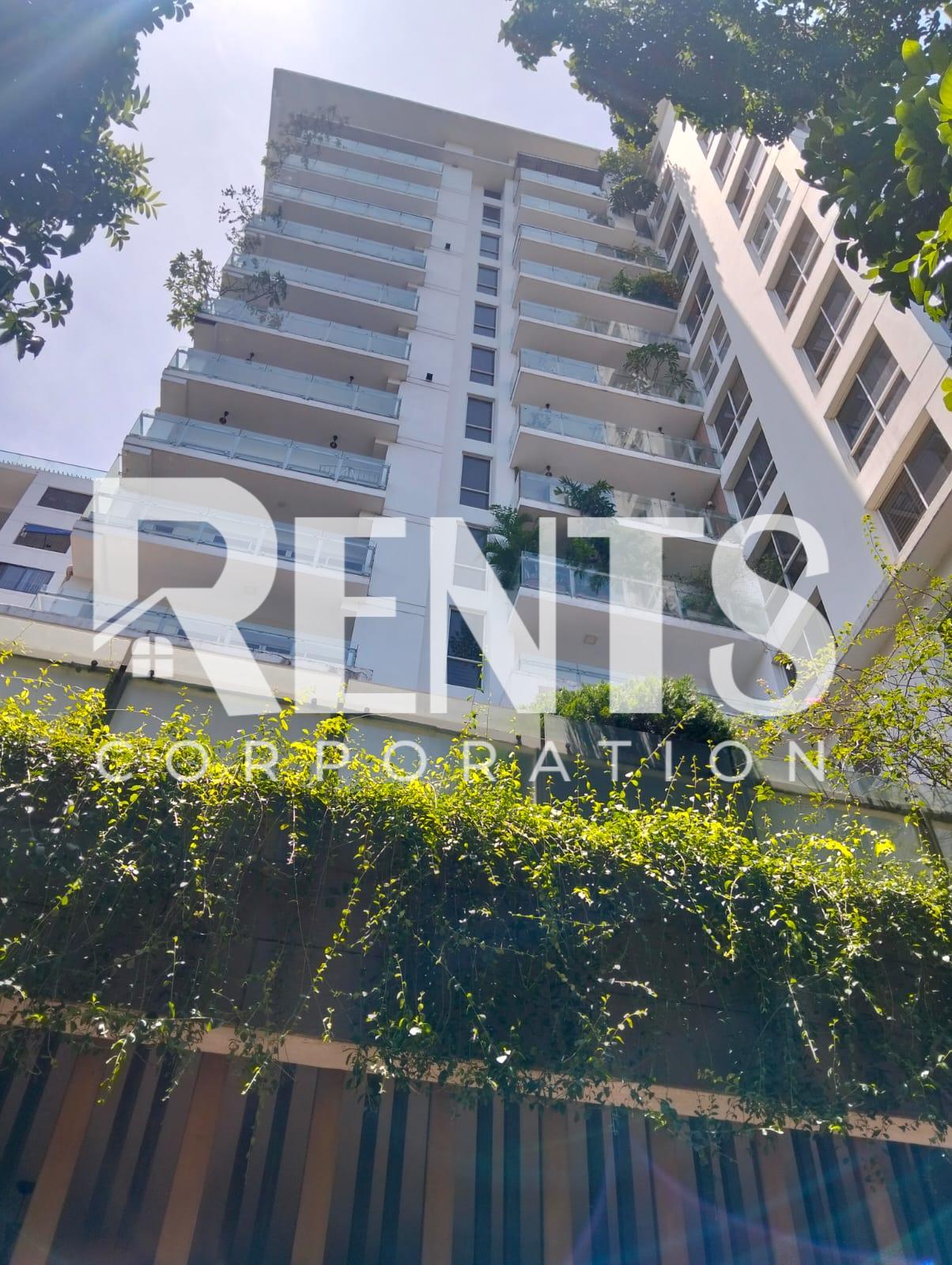 Villa on Hollywood Boulevard