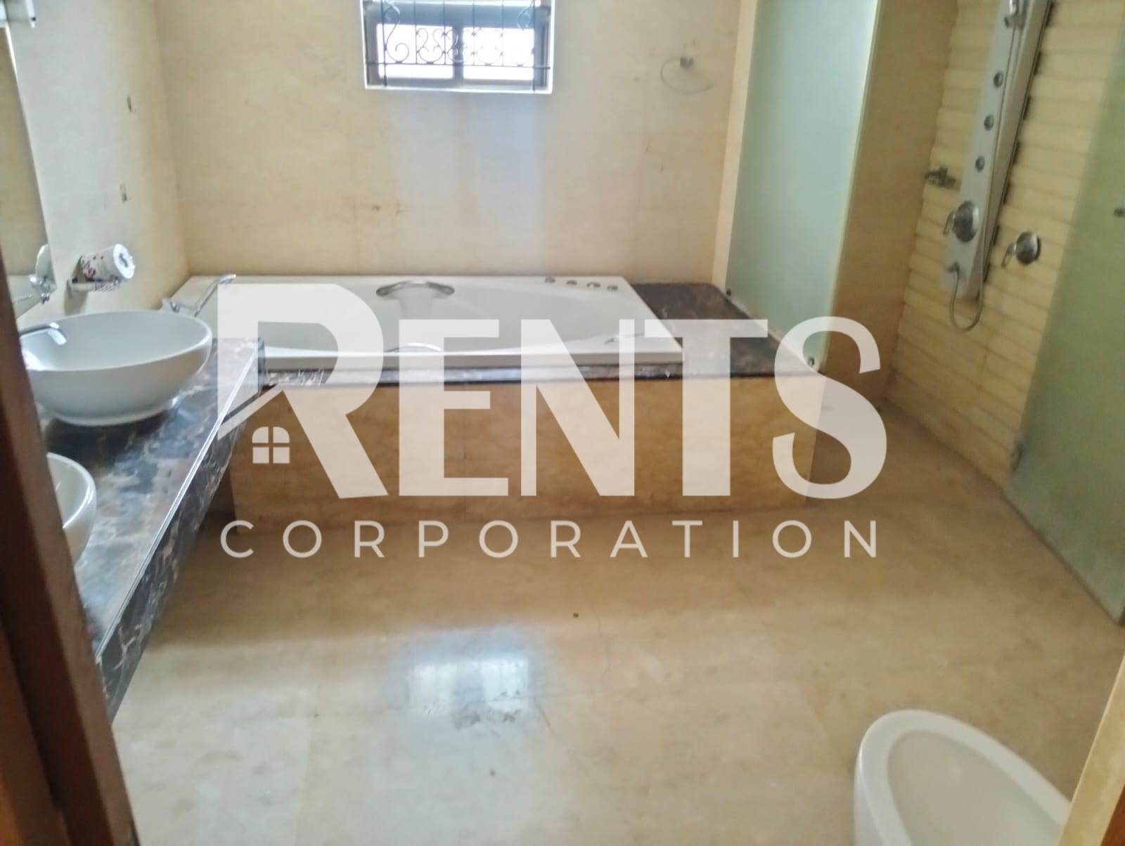 Villa on Hollywood Boulevard