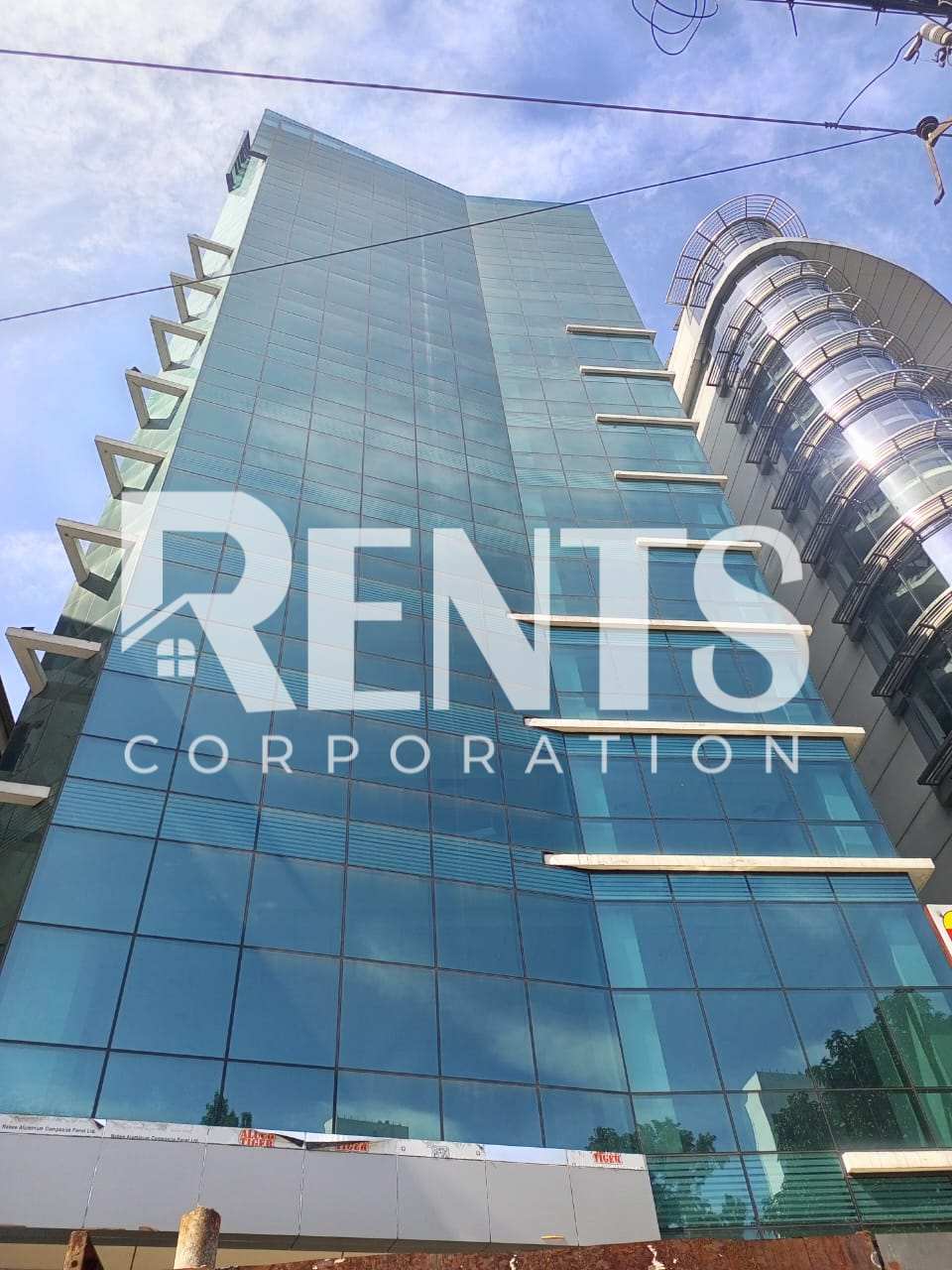 Villa on Hollywood Boulevard