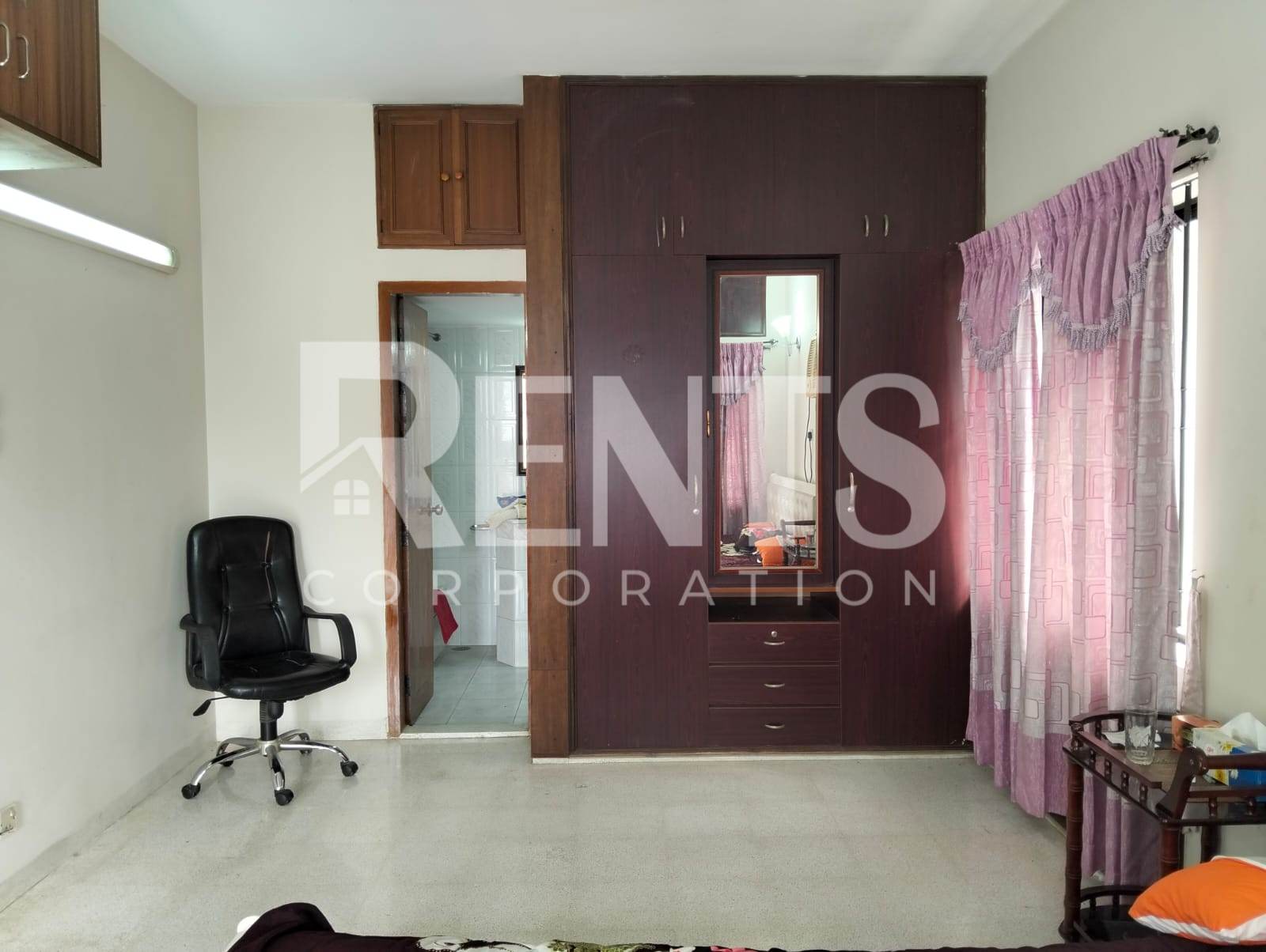 Villa on Hollywood Boulevard