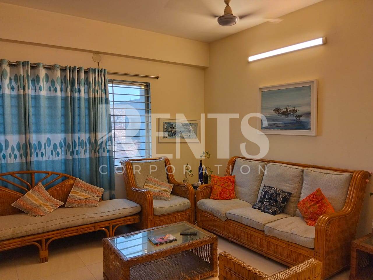 Villa on Hollywood Boulevard