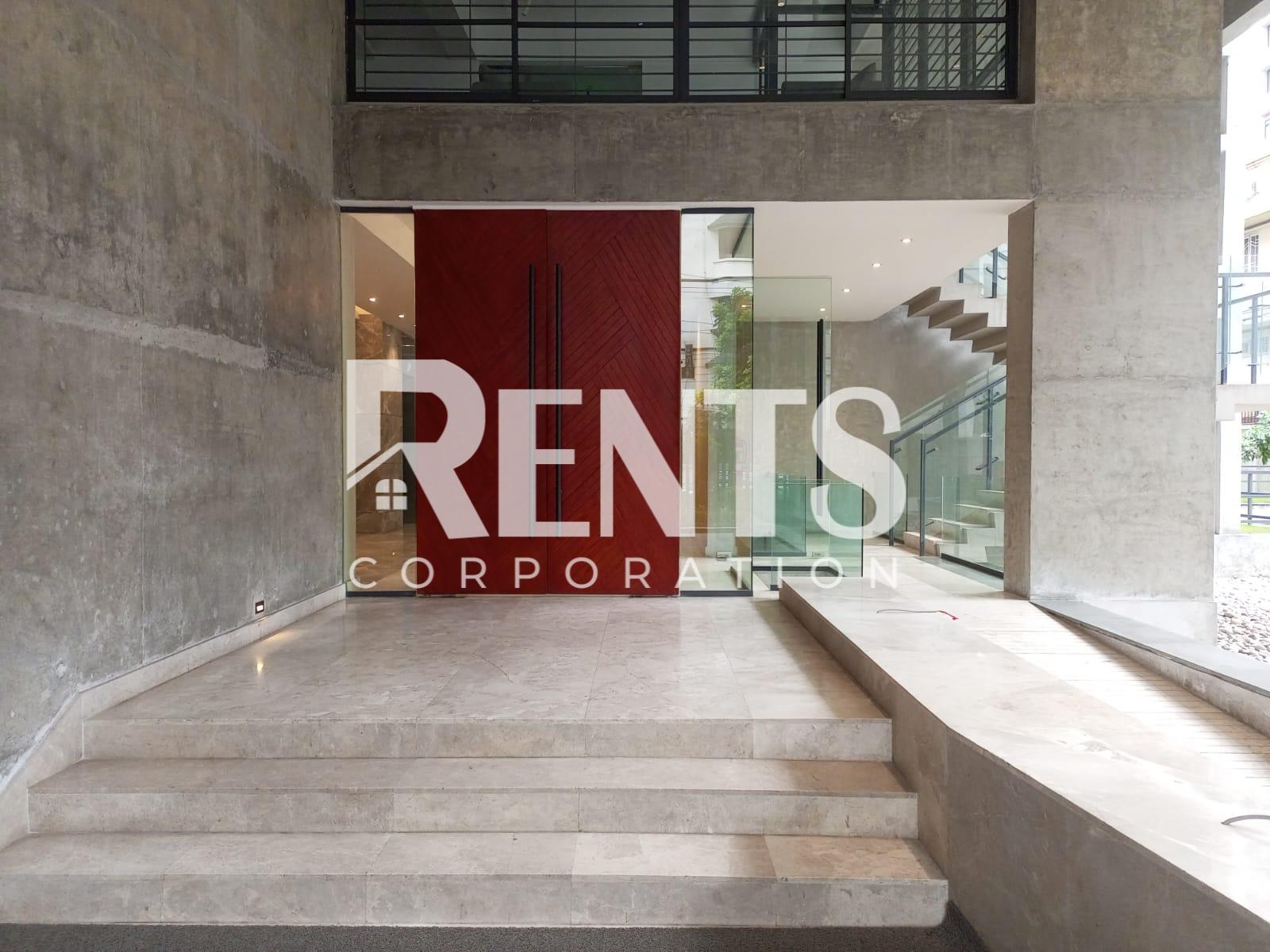 Villa on Hollywood Boulevard