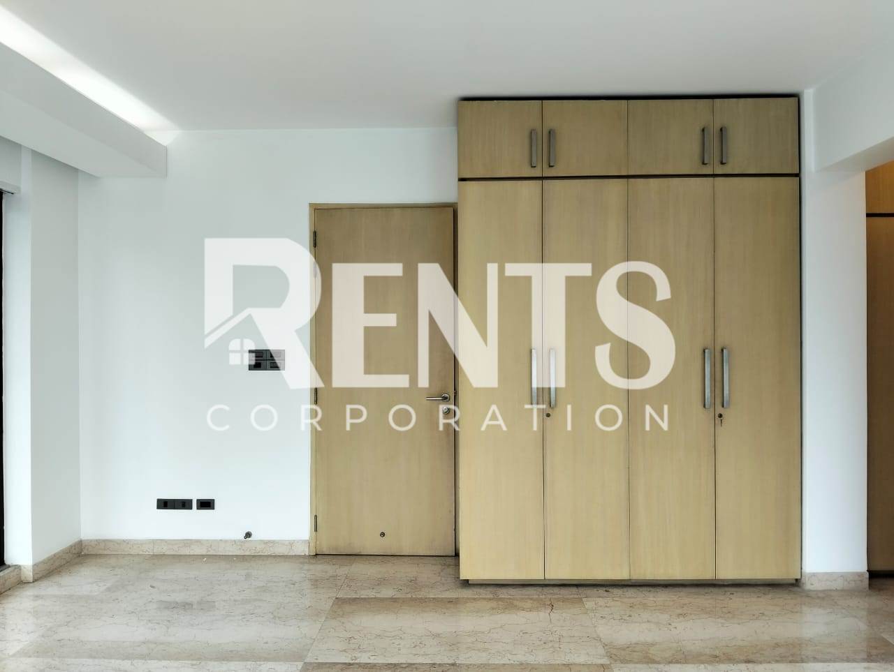 Villa on Hollywood Boulevard