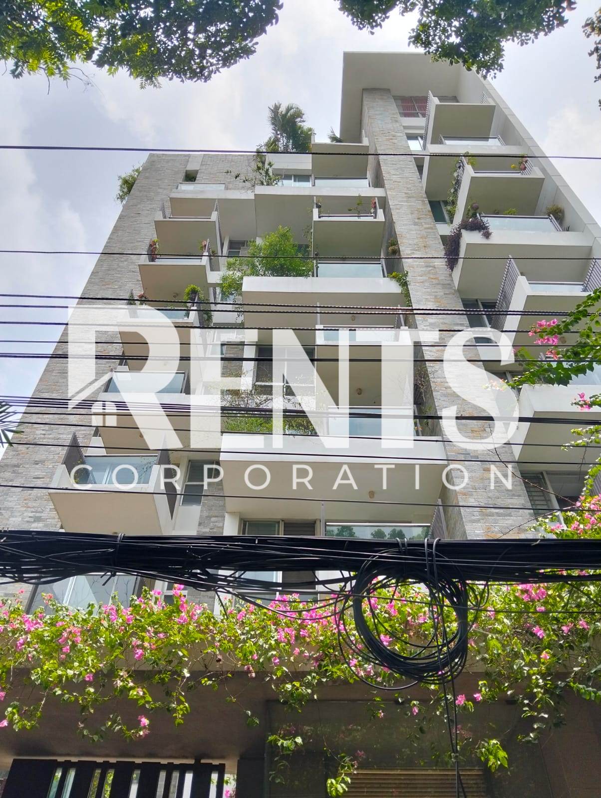 Villa on Hollywood Boulevard