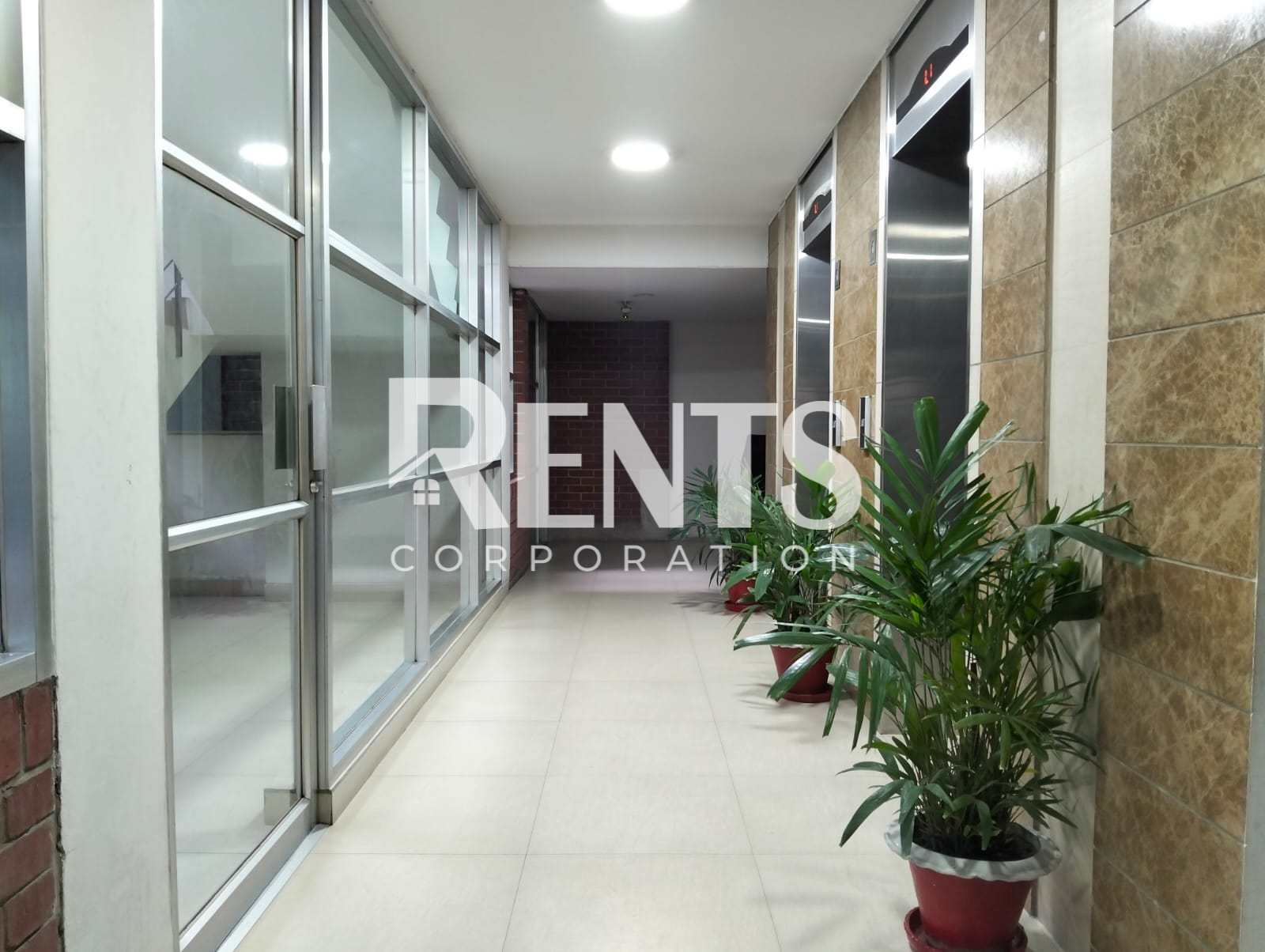 Villa on Hollywood Boulevard