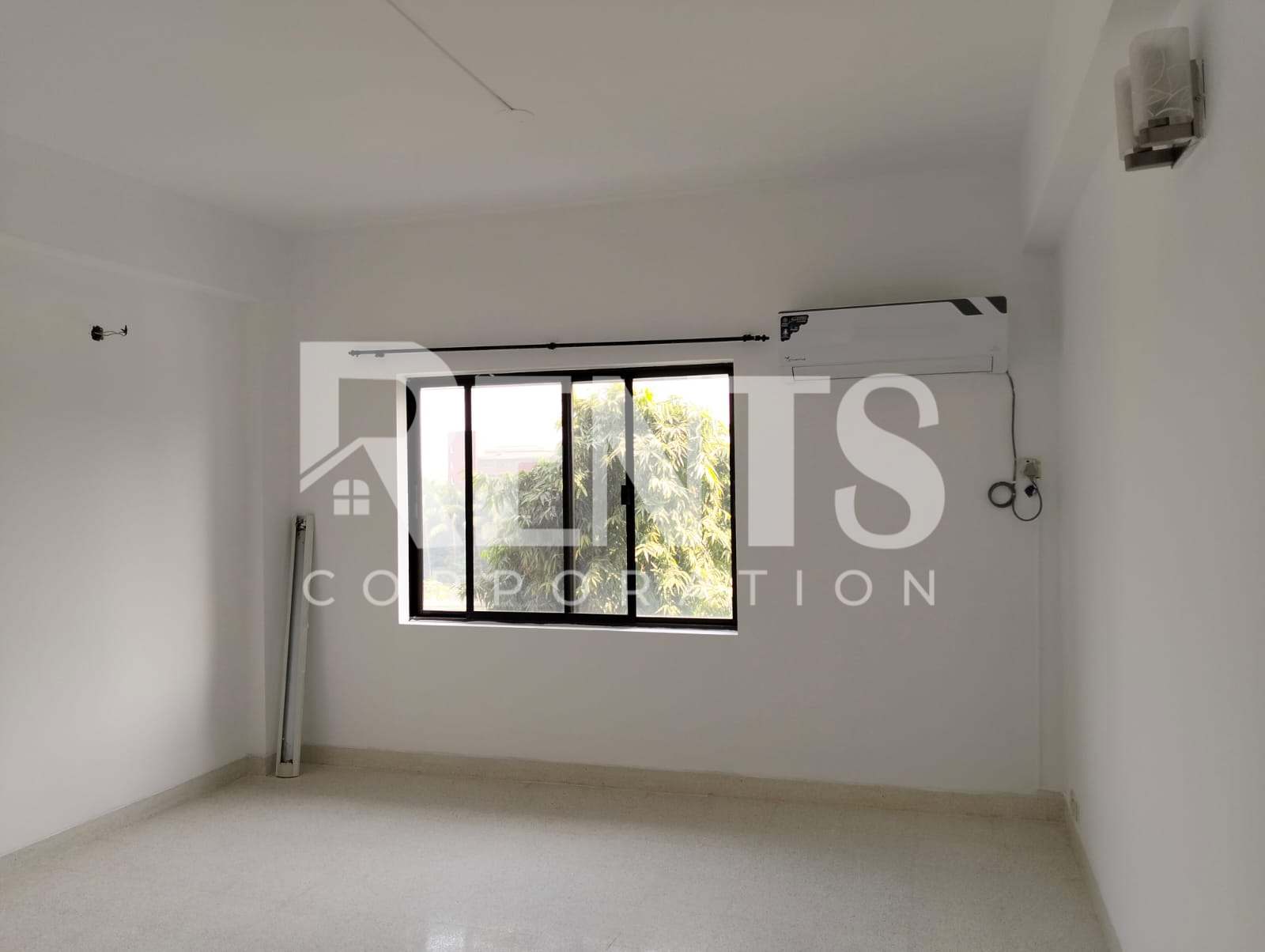 Villa on Hollywood Boulevard