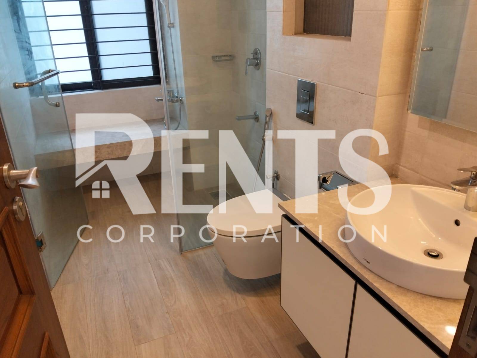 Villa on Hollywood Boulevard