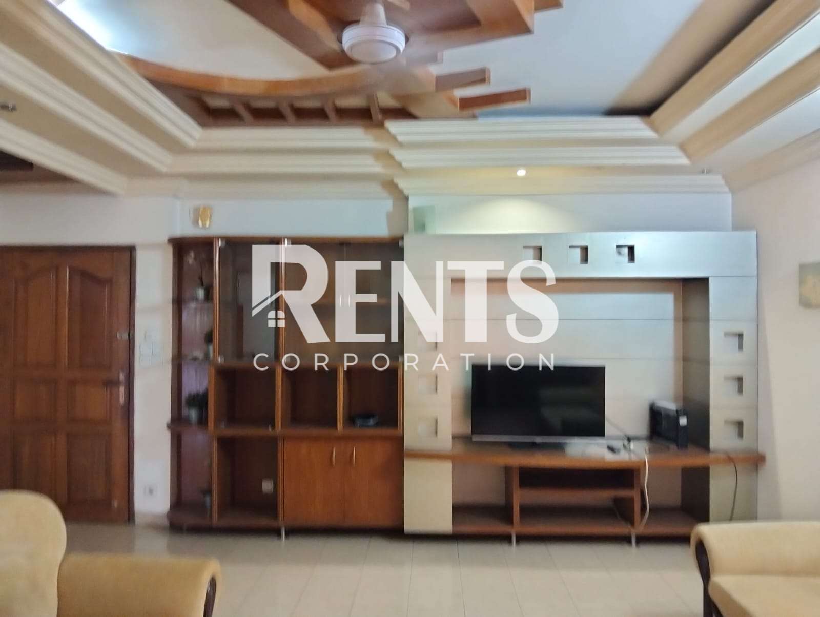 Villa on Hollywood Boulevard