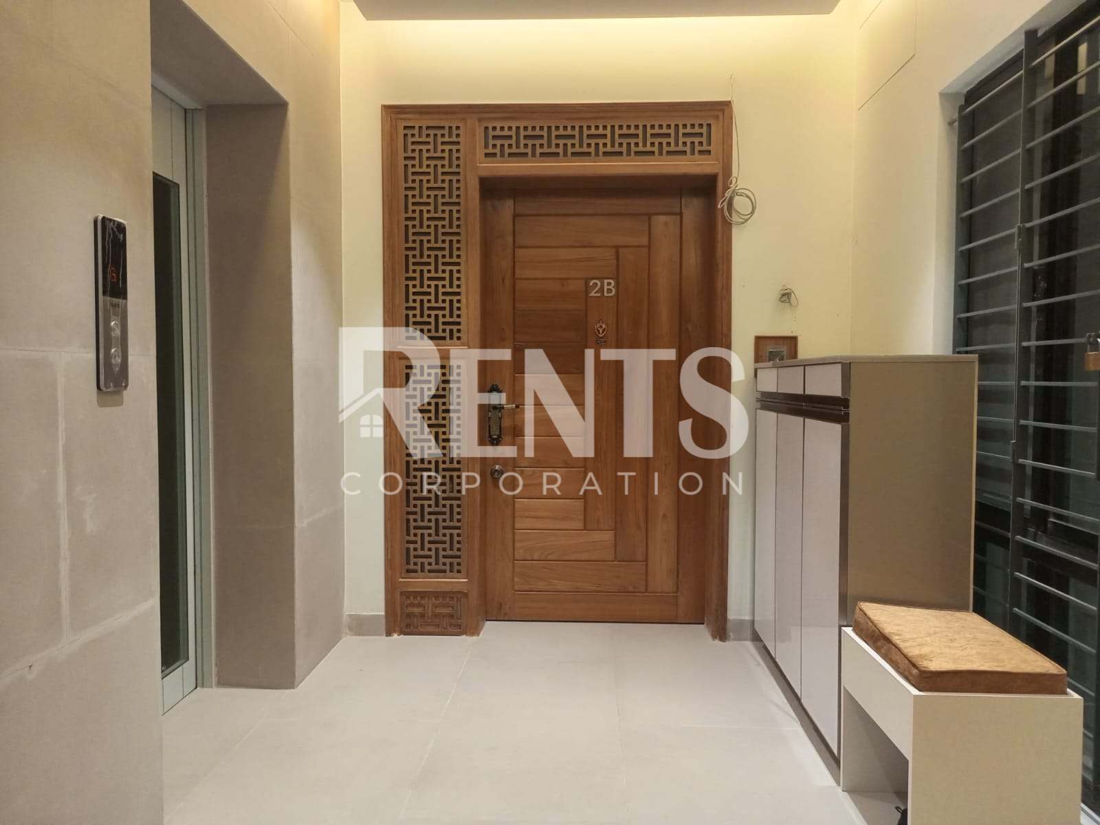 Villa on Hollywood Boulevard